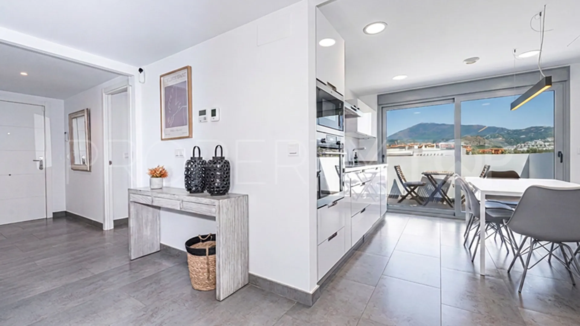 2 bedrooms Marques de Guadalmina duplex penthouse for sale
