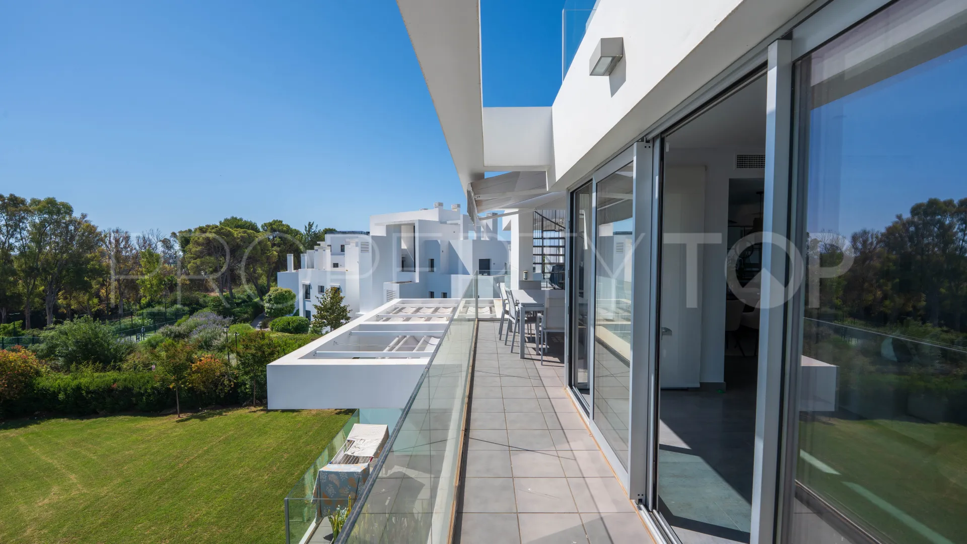 3 bedrooms duplex penthouse for sale in Marques de Guadalmina