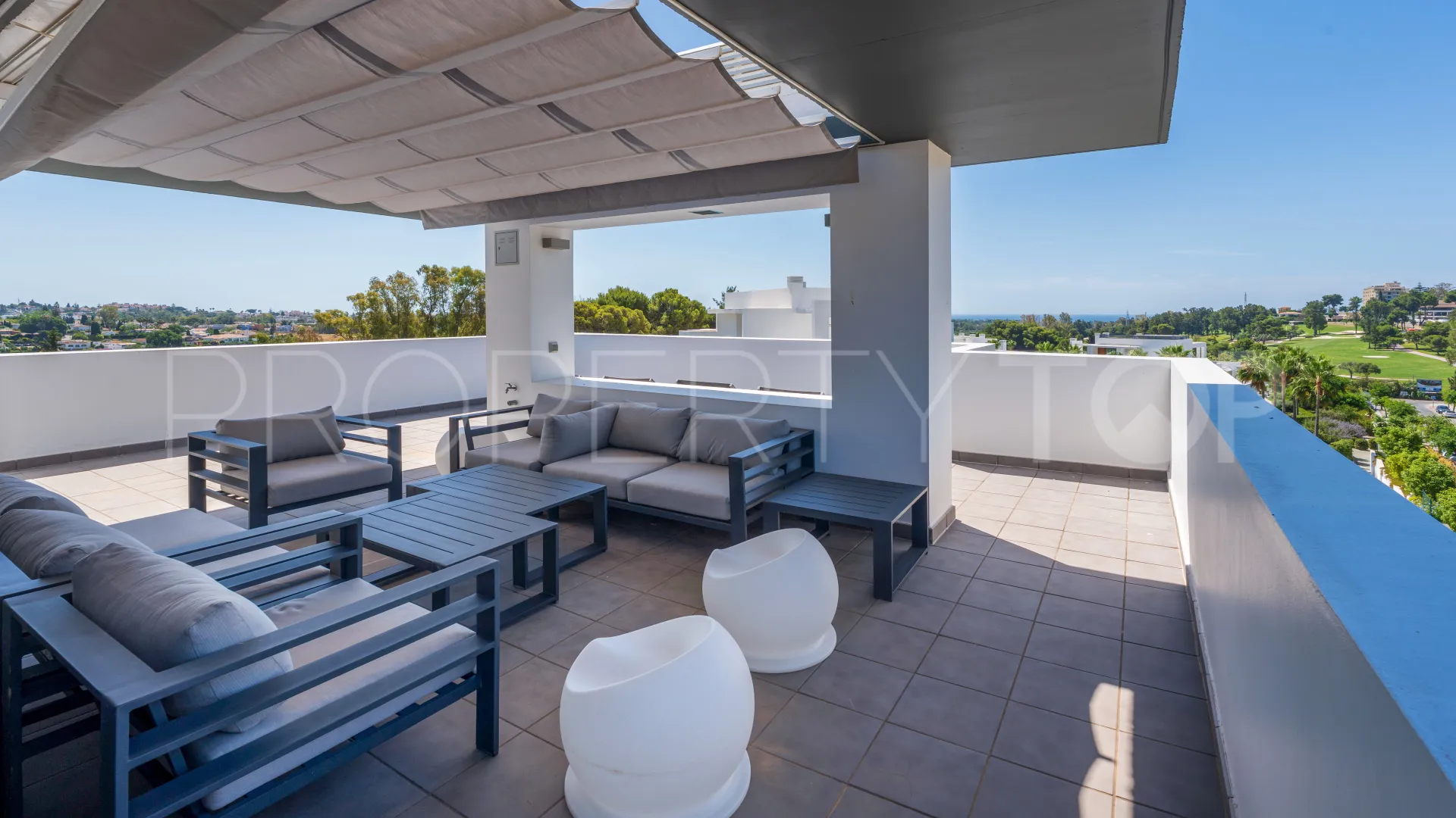 3 bedrooms duplex penthouse for sale in Marques de Guadalmina