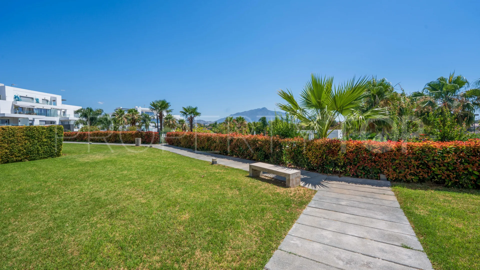 3 bedrooms duplex penthouse for sale in Marques de Guadalmina