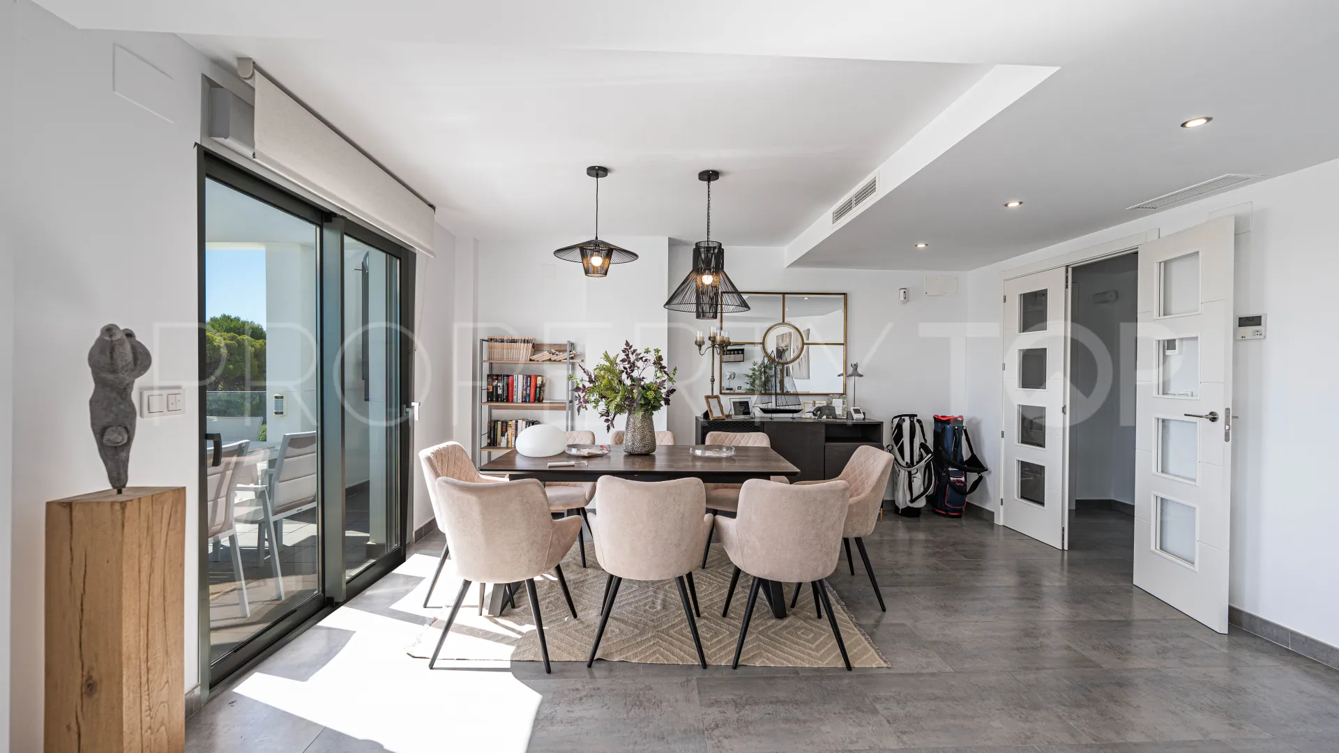 3 bedrooms duplex penthouse for sale in Marques de Guadalmina