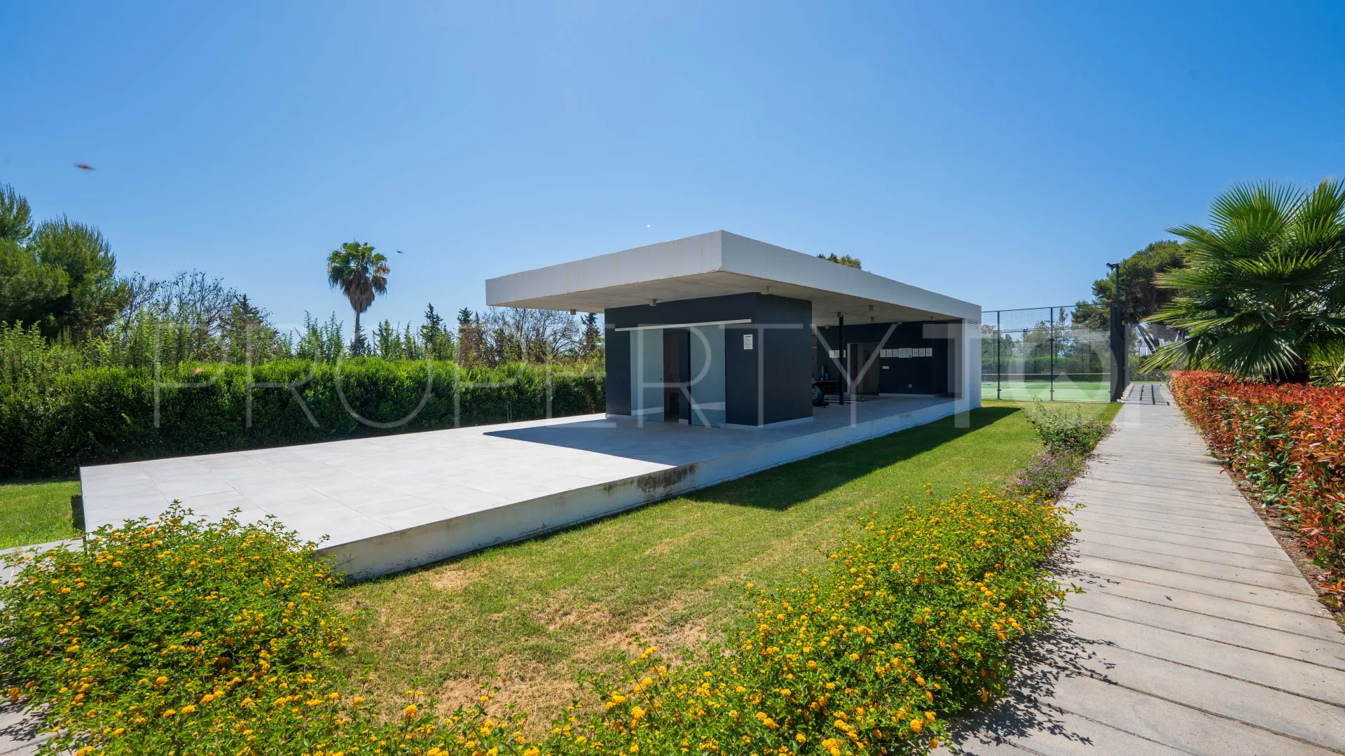 3 bedrooms duplex penthouse for sale in Marques de Guadalmina
