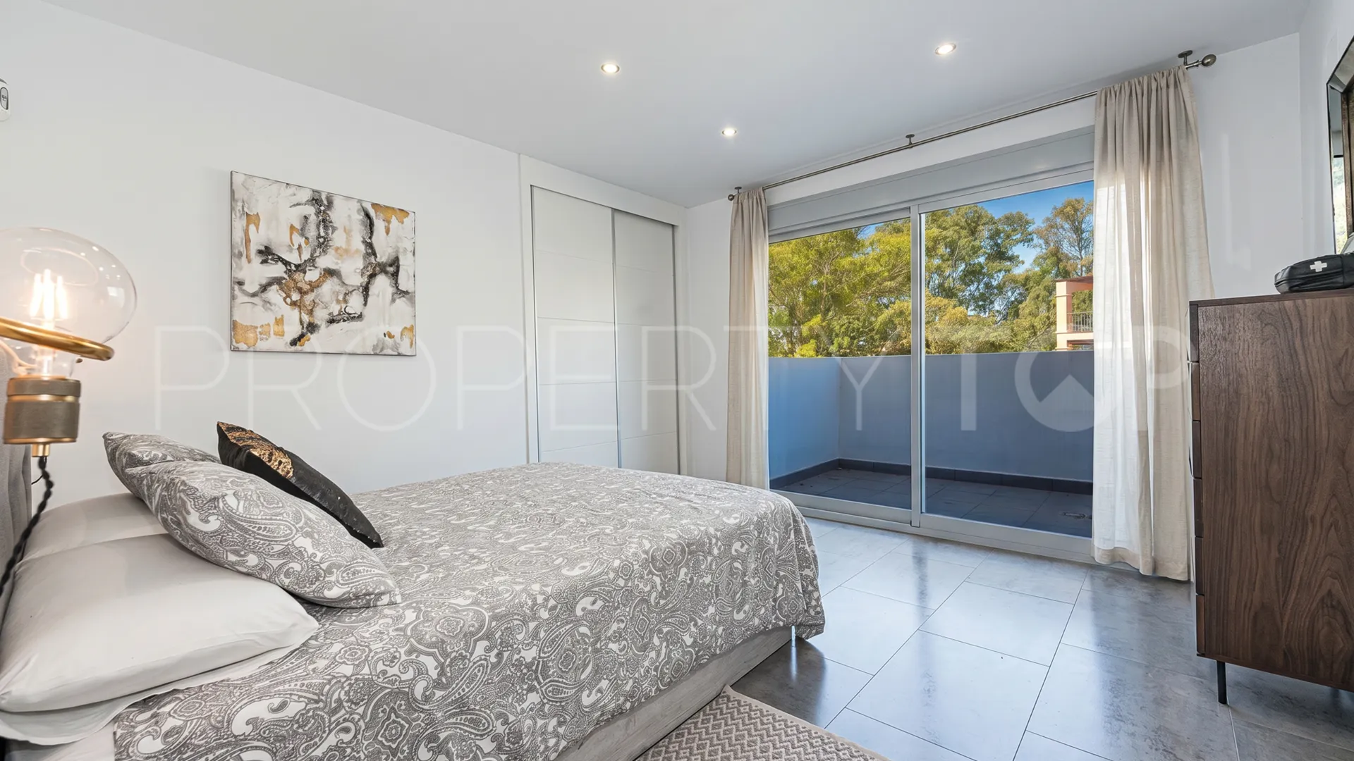 3 bedrooms duplex penthouse for sale in Marques de Guadalmina