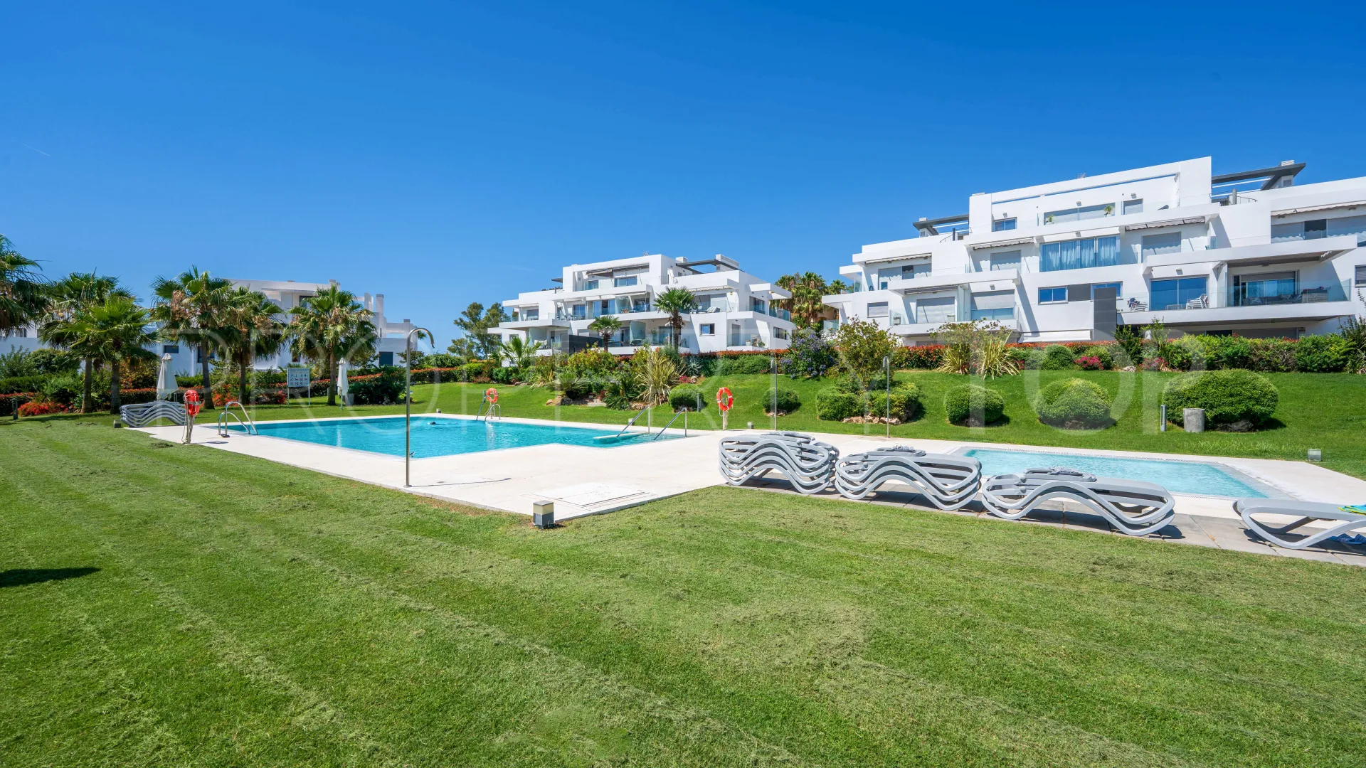 3 bedrooms duplex penthouse for sale in Marques de Guadalmina