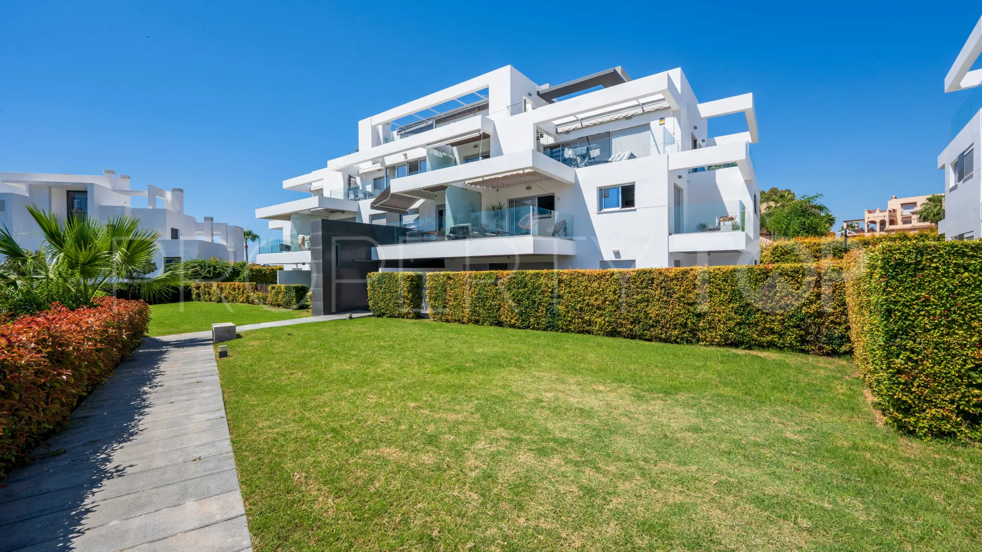 3 bedrooms duplex penthouse for sale in Marques de Guadalmina