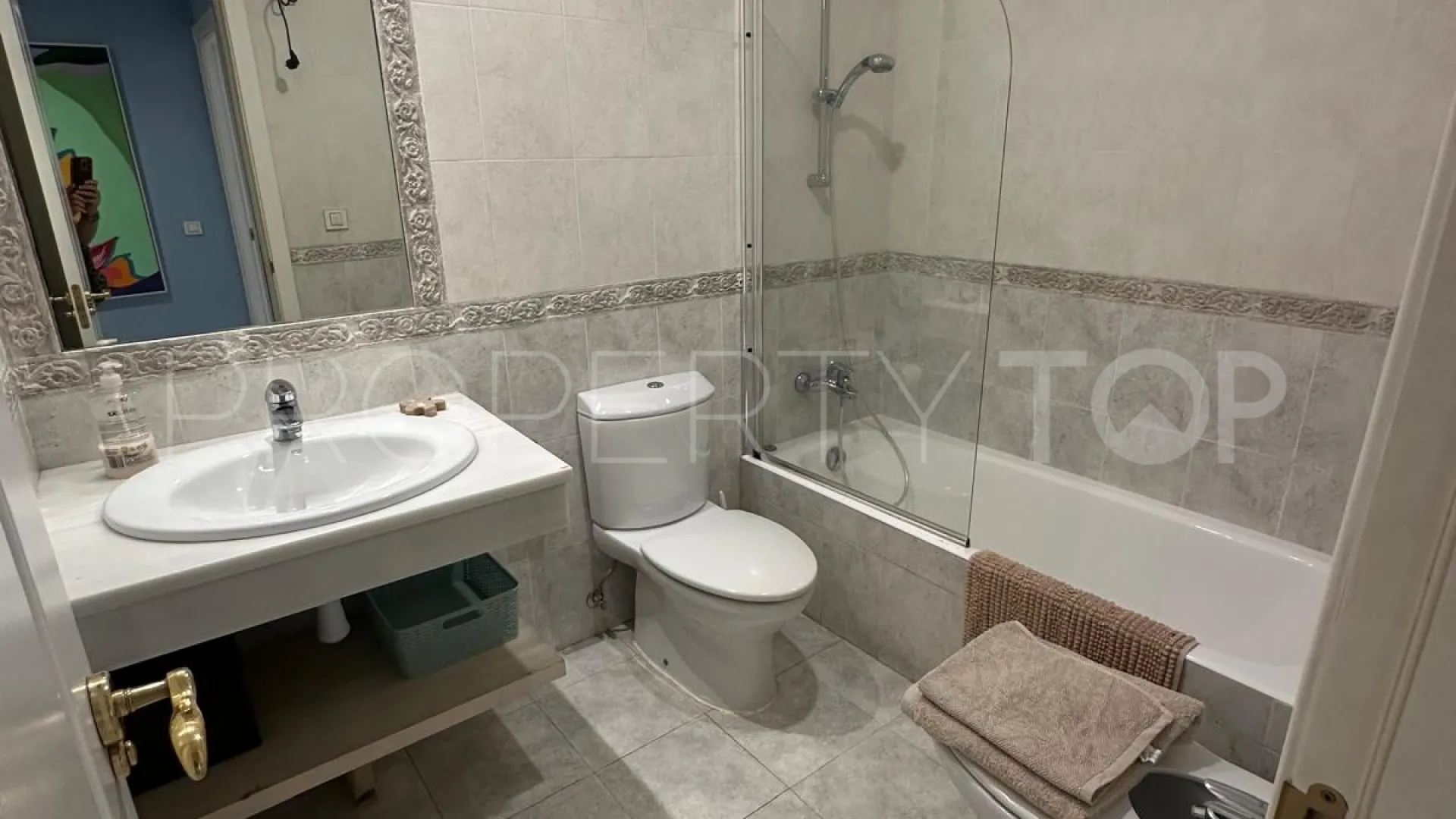 For sale ground floor apartment in Hacienda del Sol with 3 bedrooms