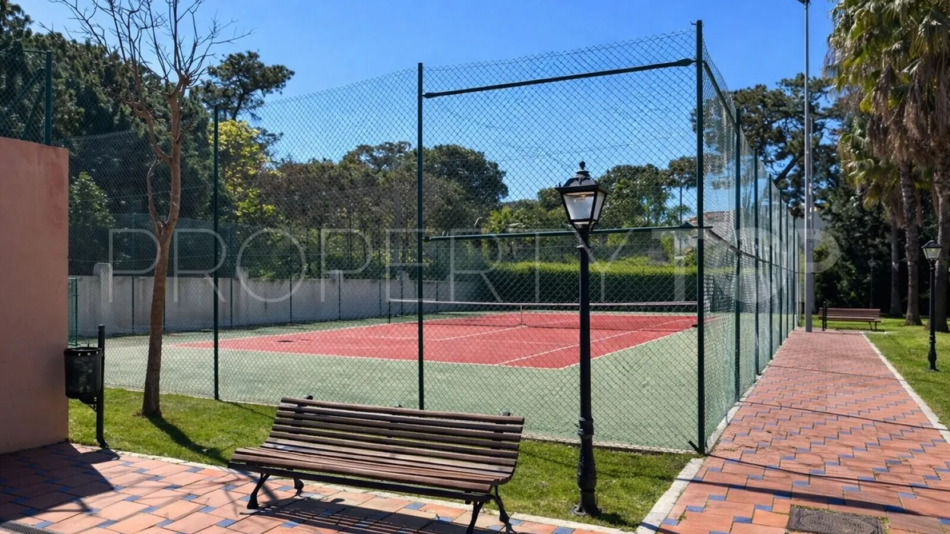For sale ground floor apartment in Hacienda del Sol with 3 bedrooms