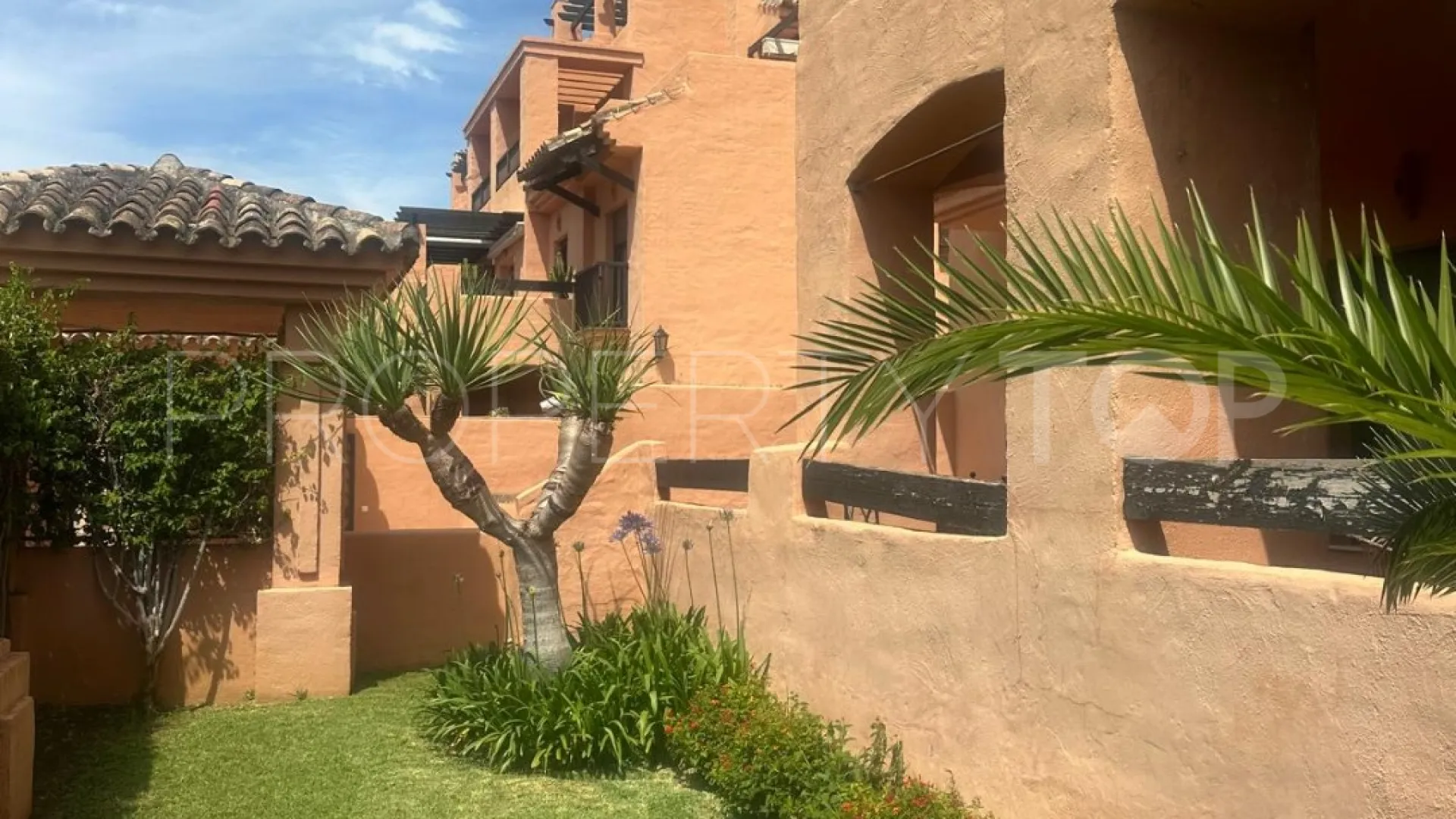 For sale ground floor apartment in Hacienda del Sol with 3 bedrooms