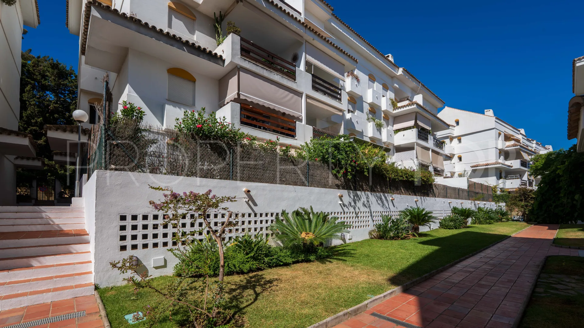 For sale Guadalmina Baja duplex penthouse with 4 bedrooms