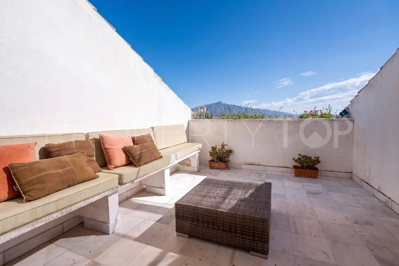 For sale Guadalmina Baja duplex penthouse with 4 bedrooms