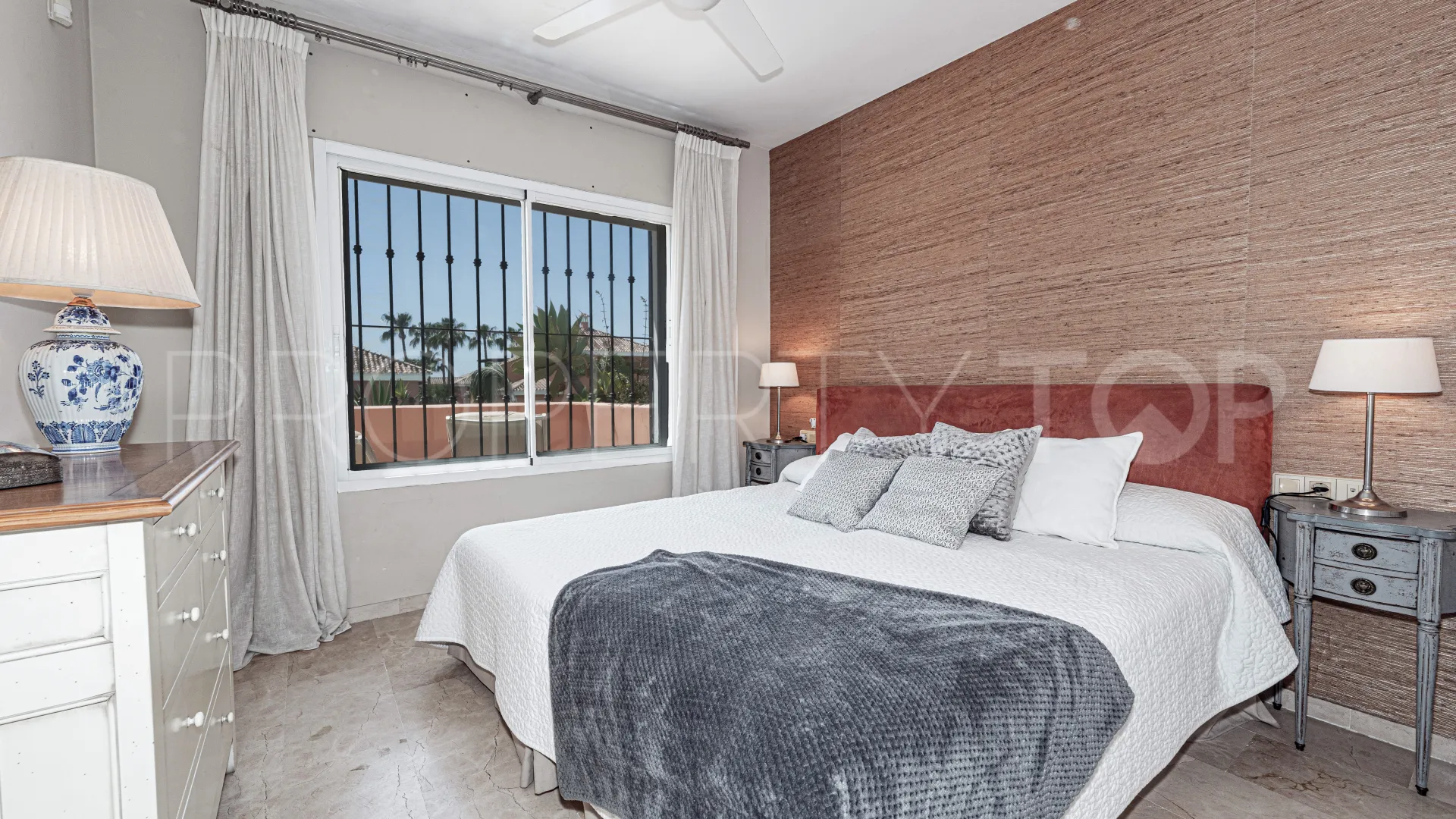 Atico duplex en venta en Park Beach