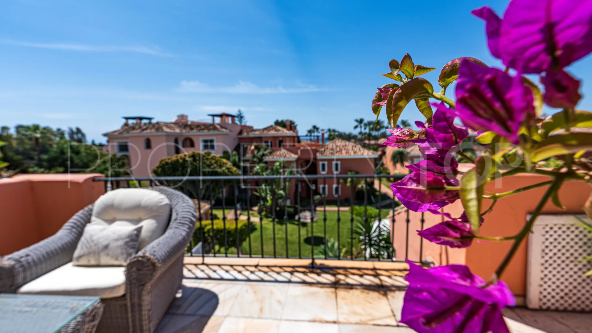 Atico duplex en venta en Park Beach