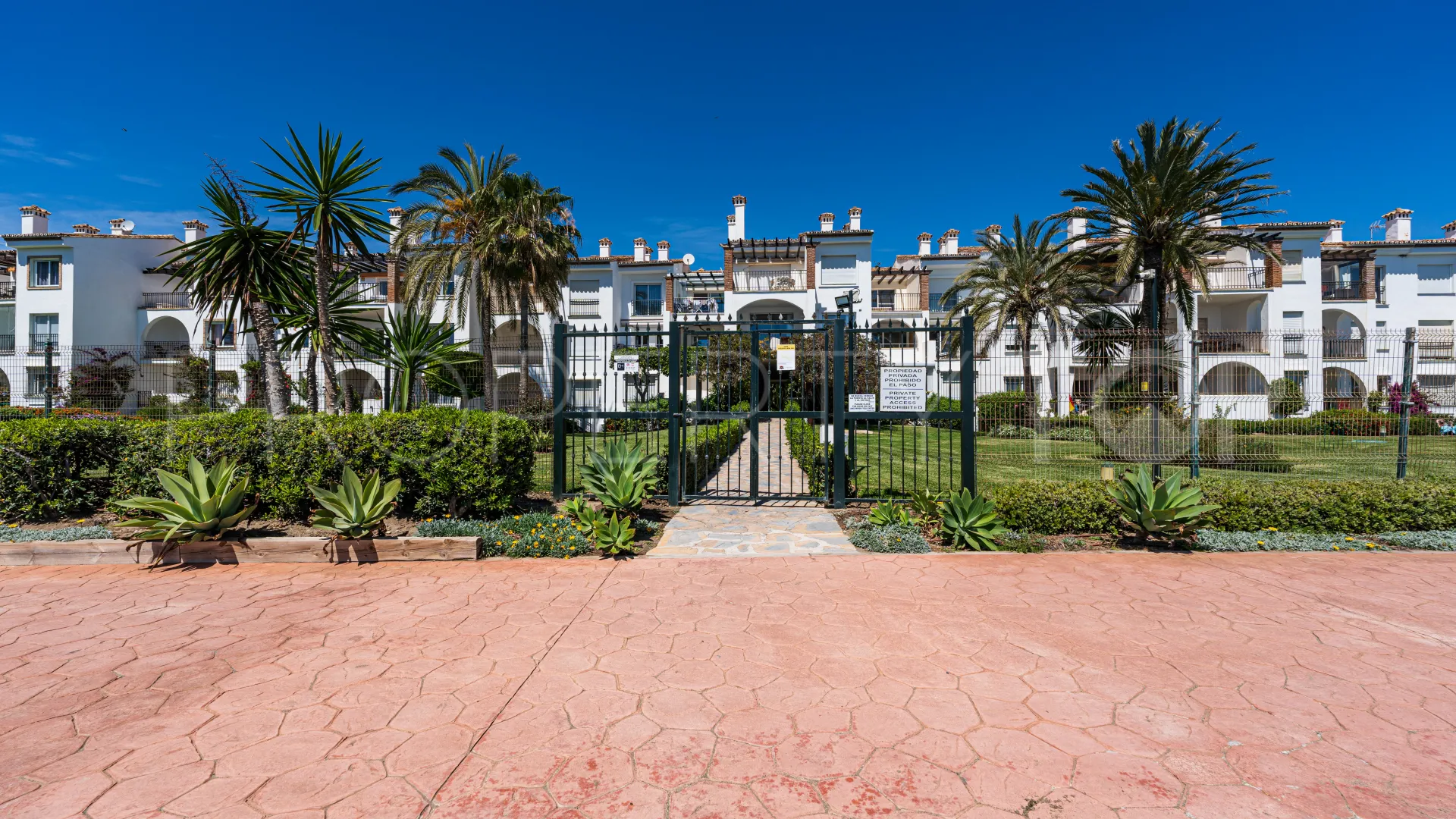 Estepona East apartment for sale