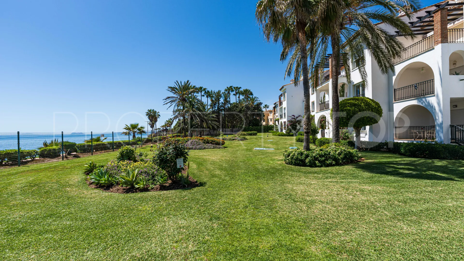 Estepona East apartment for sale