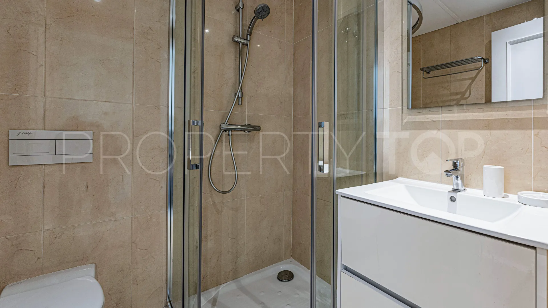Estepona East apartment for sale