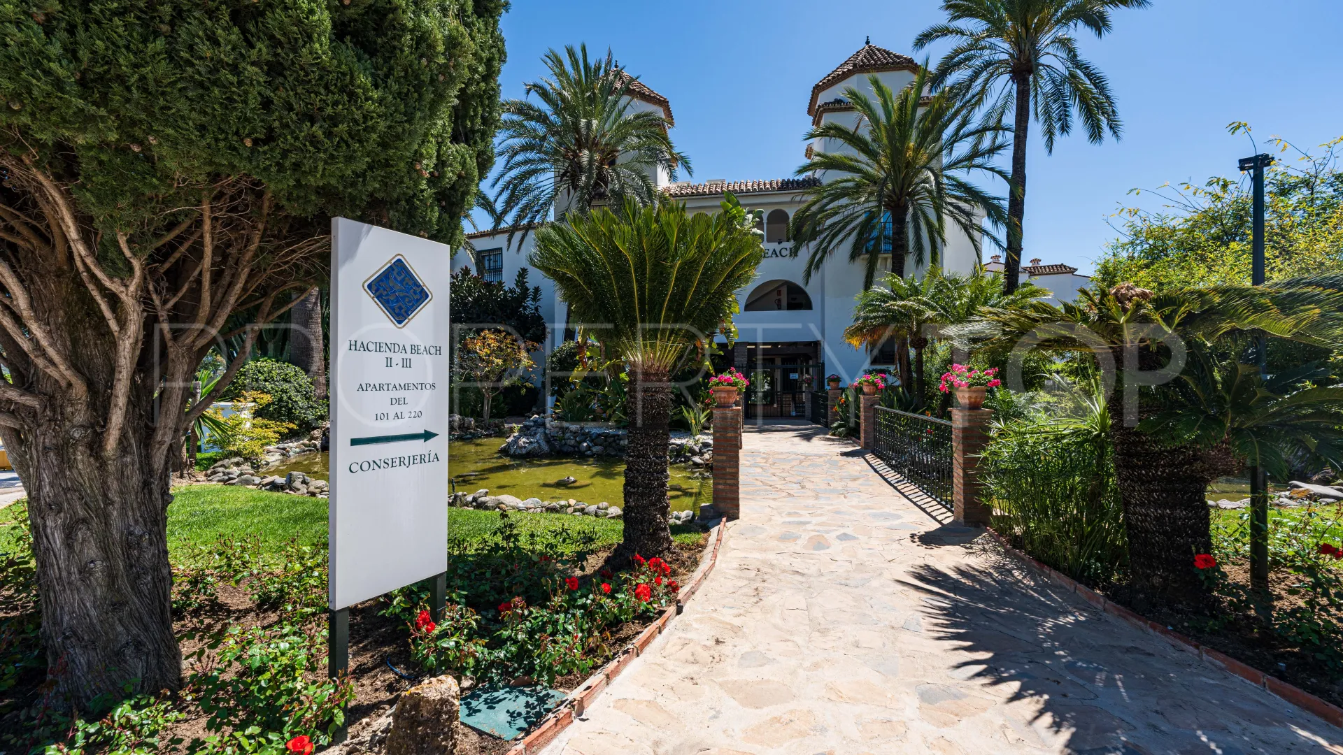 Estepona East apartment for sale