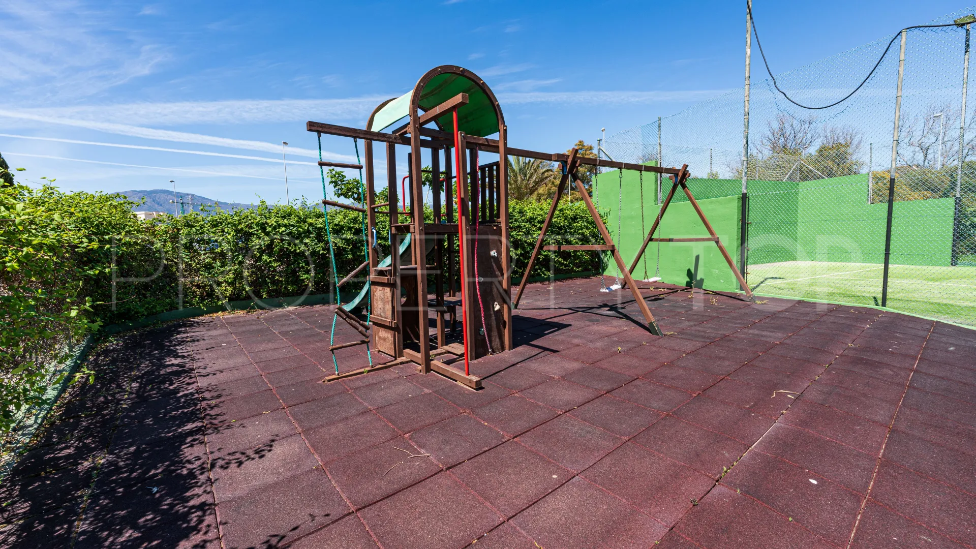 Estepona East apartment for sale