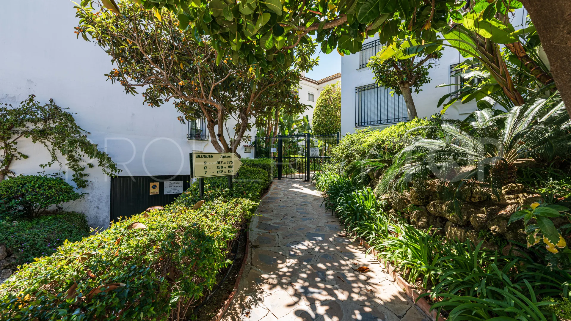 Estepona East apartment for sale