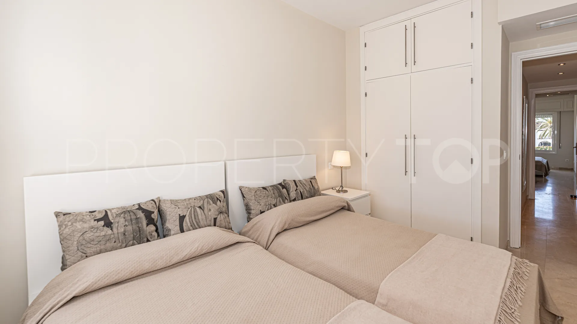 Estepona East apartment for sale