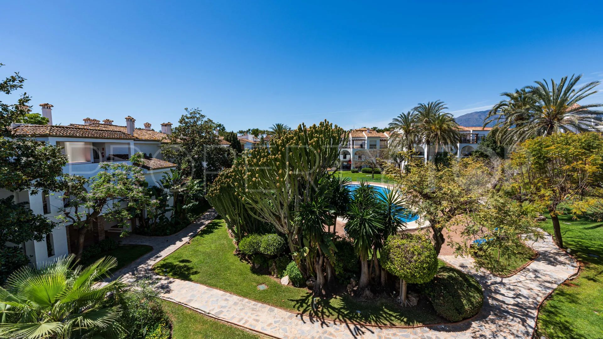 Estepona East apartment for sale