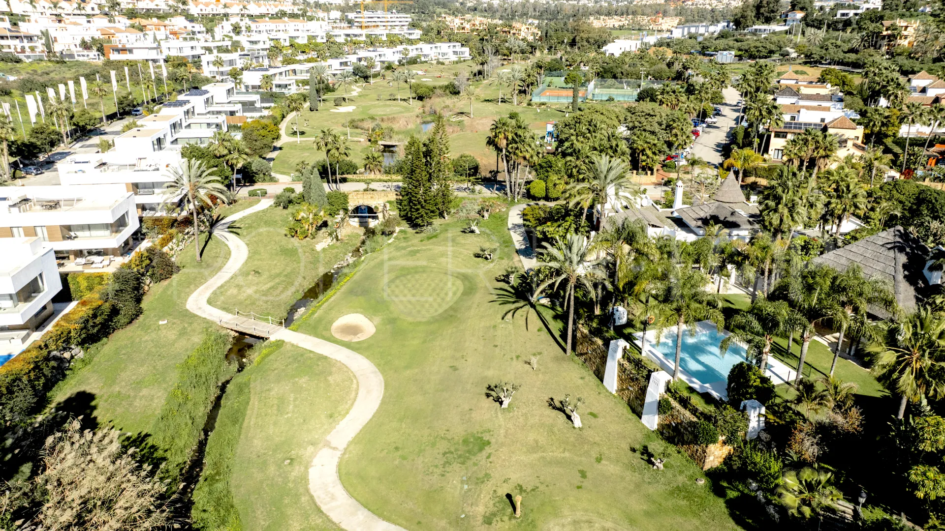 Villa for sale in El Campanario with 5 bedrooms