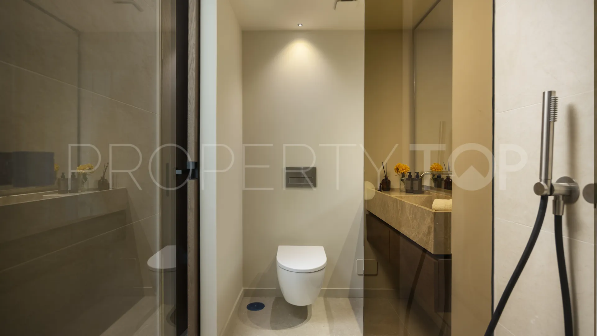 For sale 5 bedrooms villa in Haza del Conde