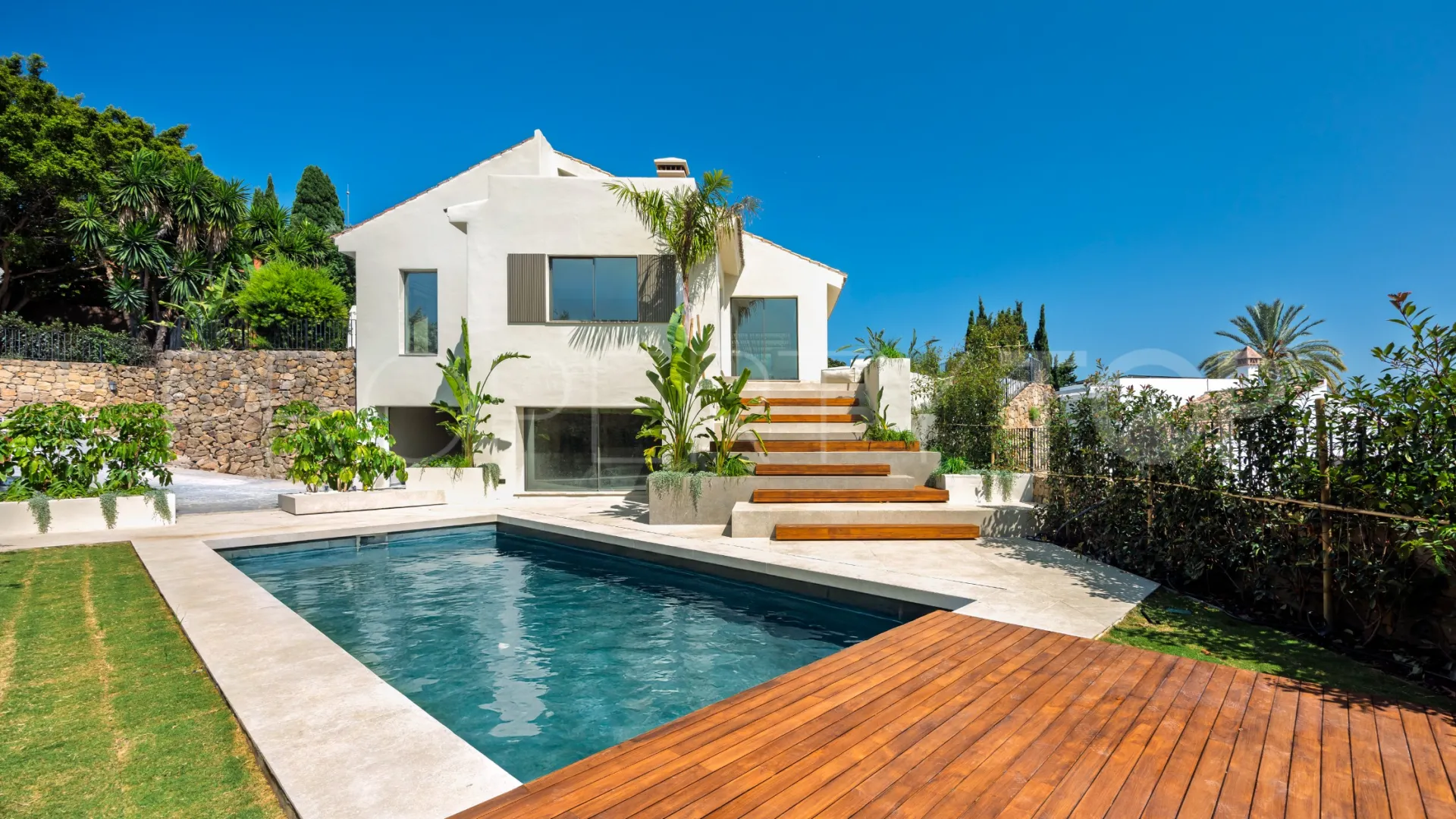 For sale 5 bedrooms villa in Haza del Conde