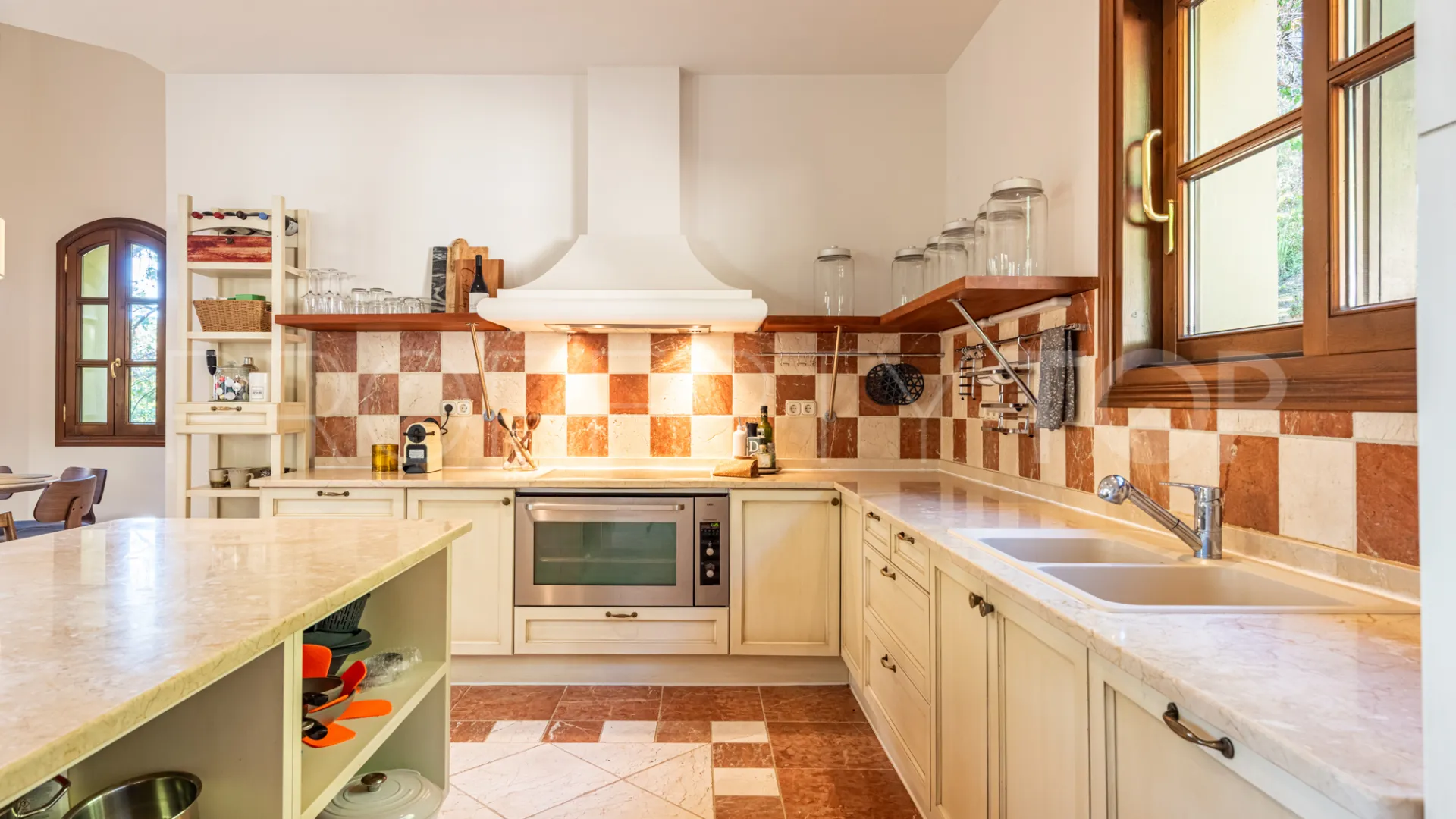 For sale villa in La Zagaleta with 5 bedrooms
