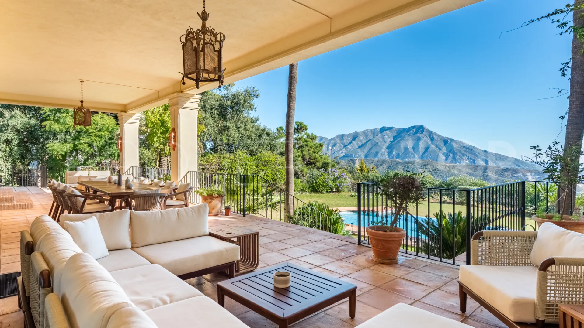 For sale villa in La Zagaleta with 5 bedrooms