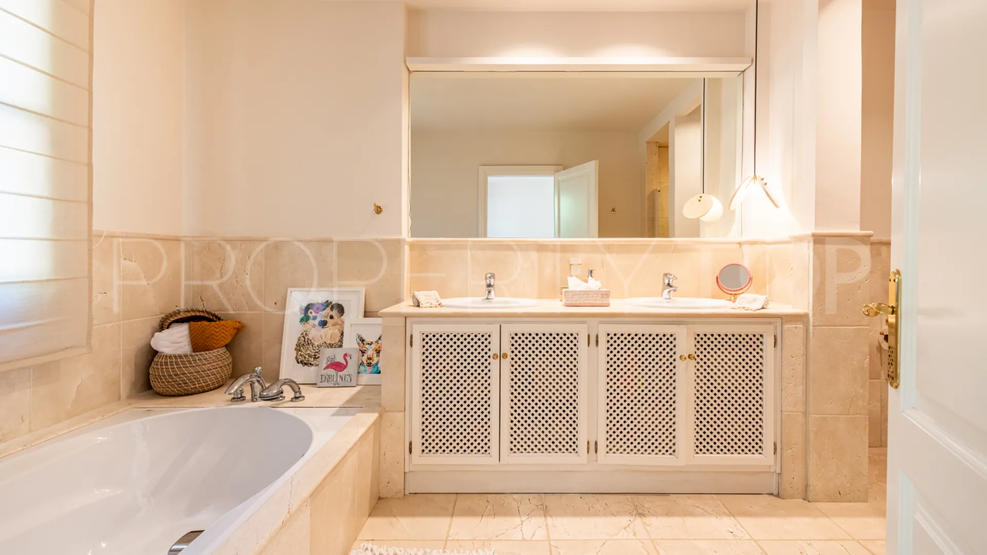 For sale villa in La Zagaleta with 5 bedrooms