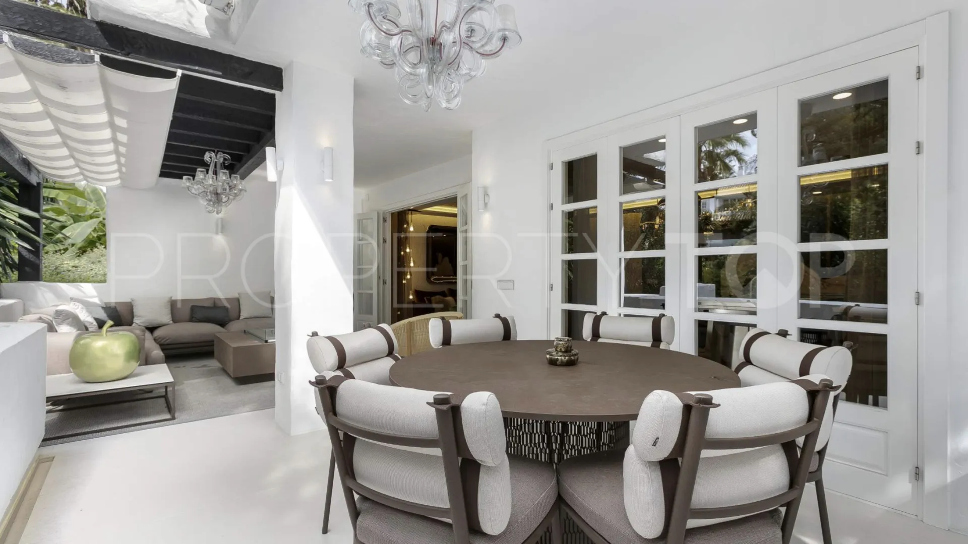 Puente Romano, apartamento planta baja en venta