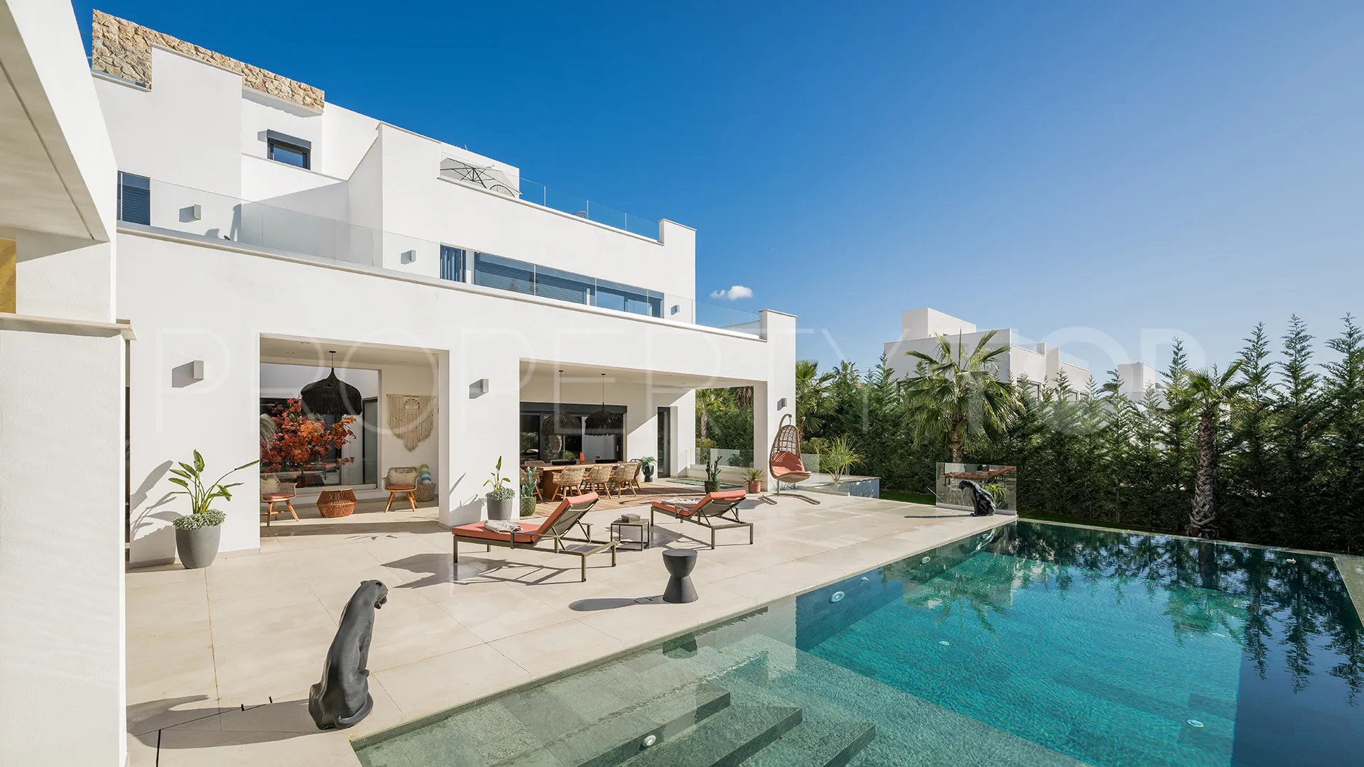 Villa for sale in Las Chapas