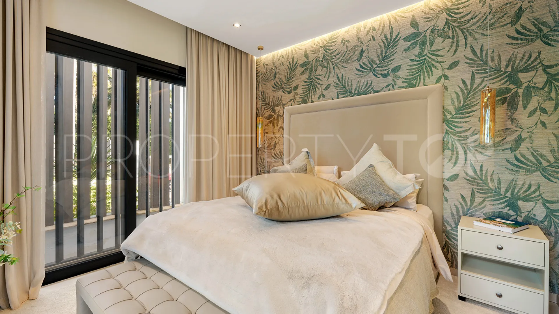 Villa for sale in Las Chapas