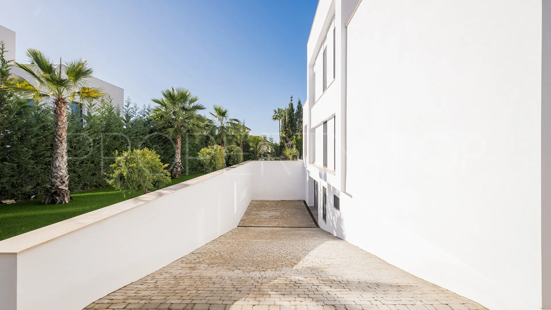 Villa for sale in Las Chapas