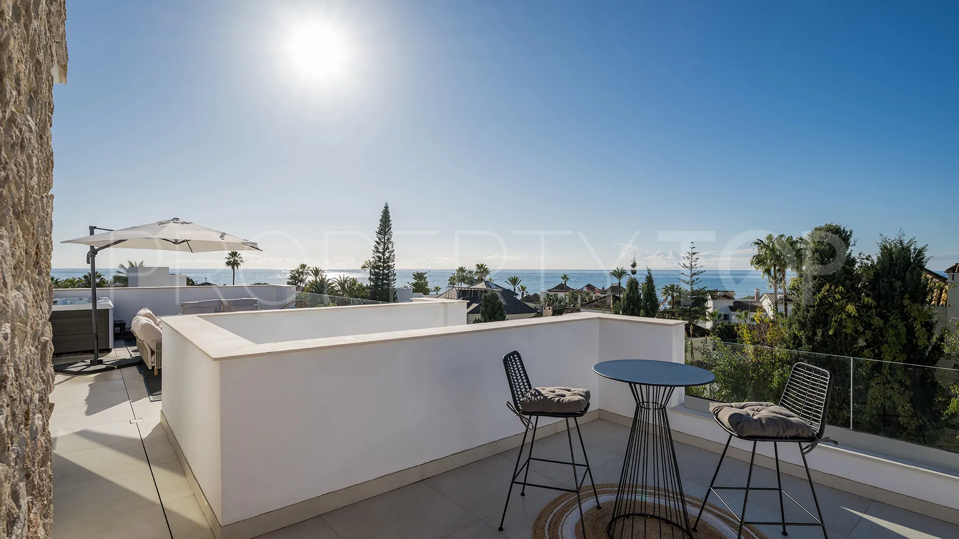 Villa for sale in Las Chapas