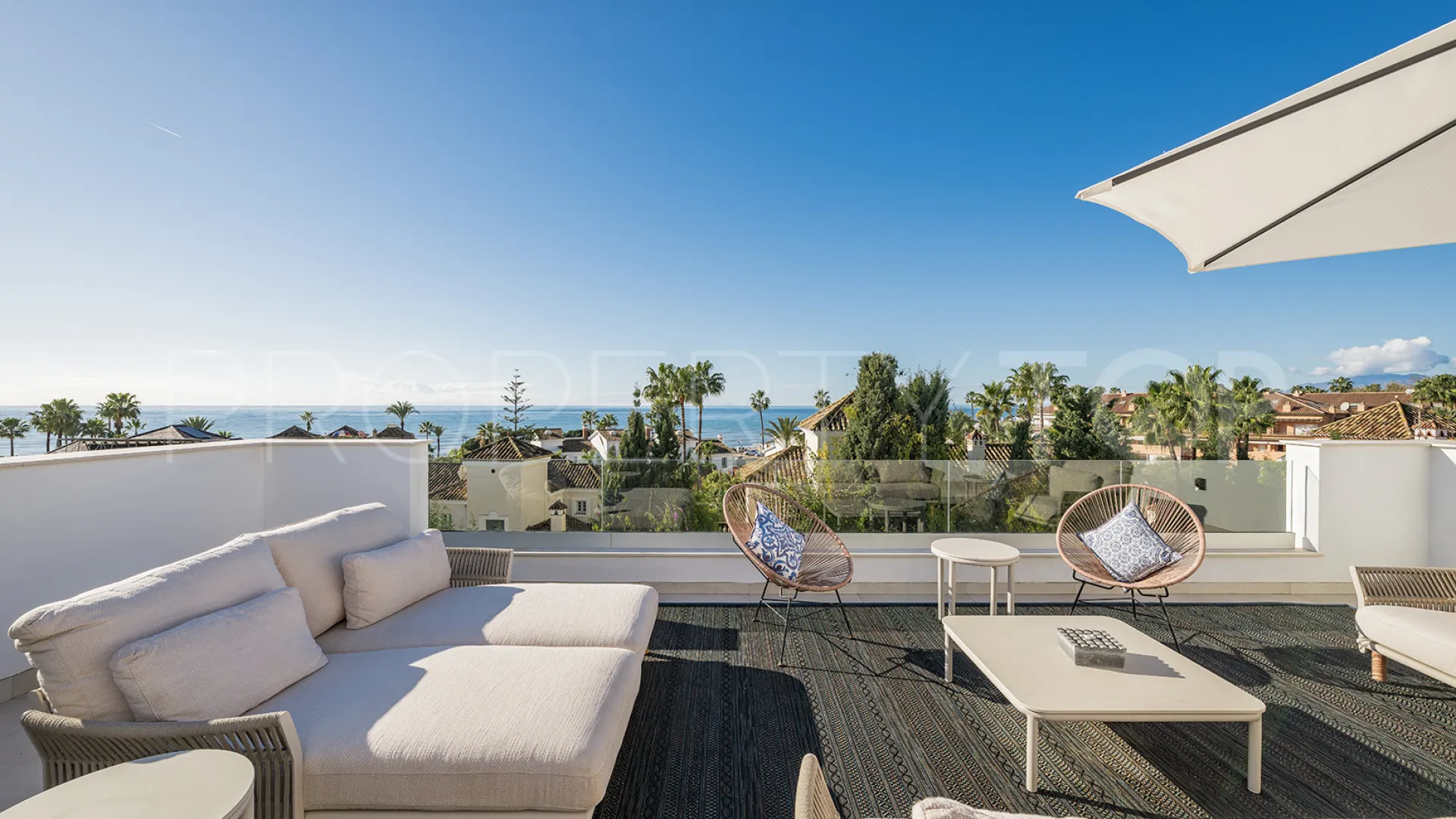 Villa for sale in Las Chapas