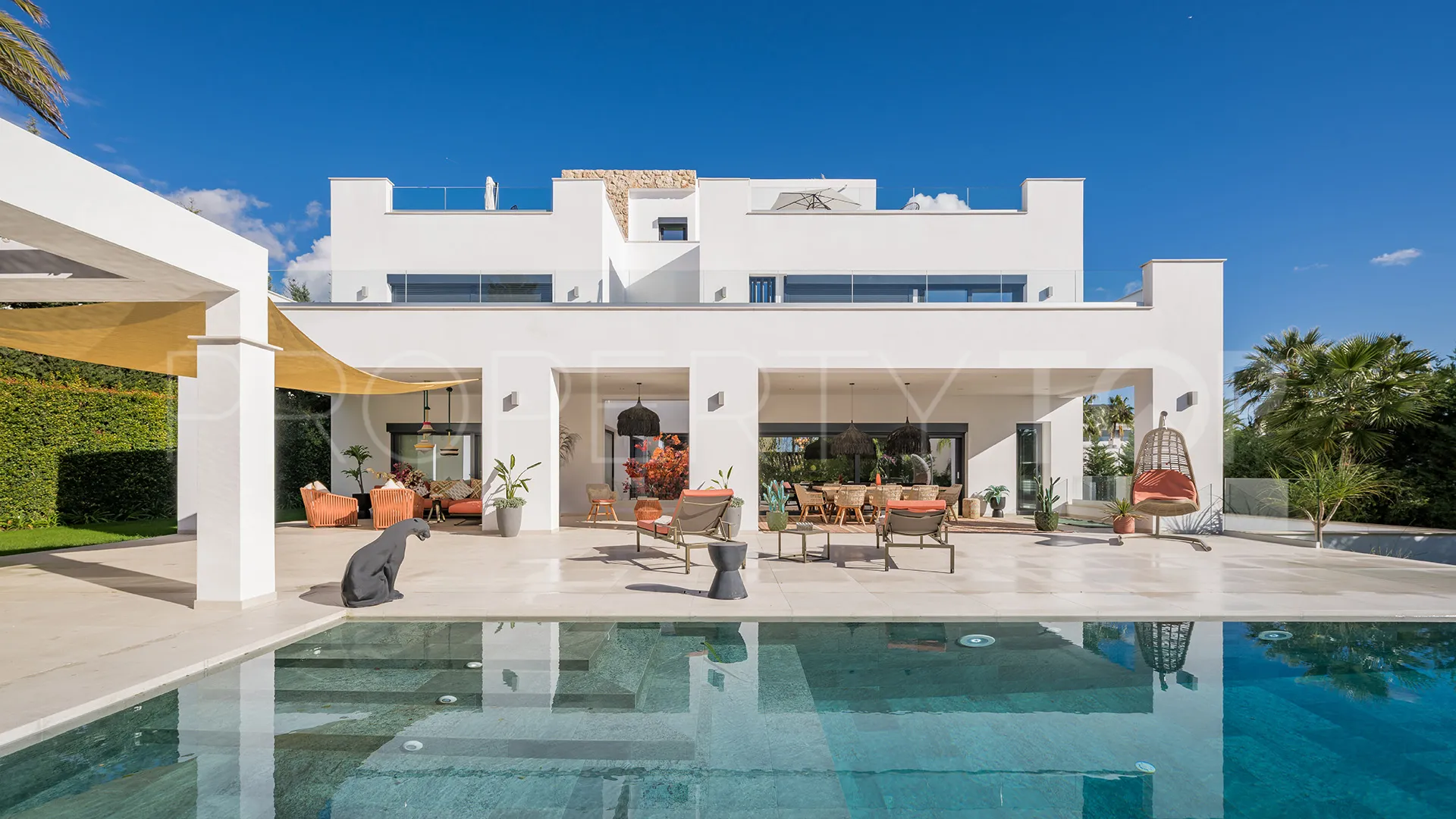 Villa for sale in Las Chapas