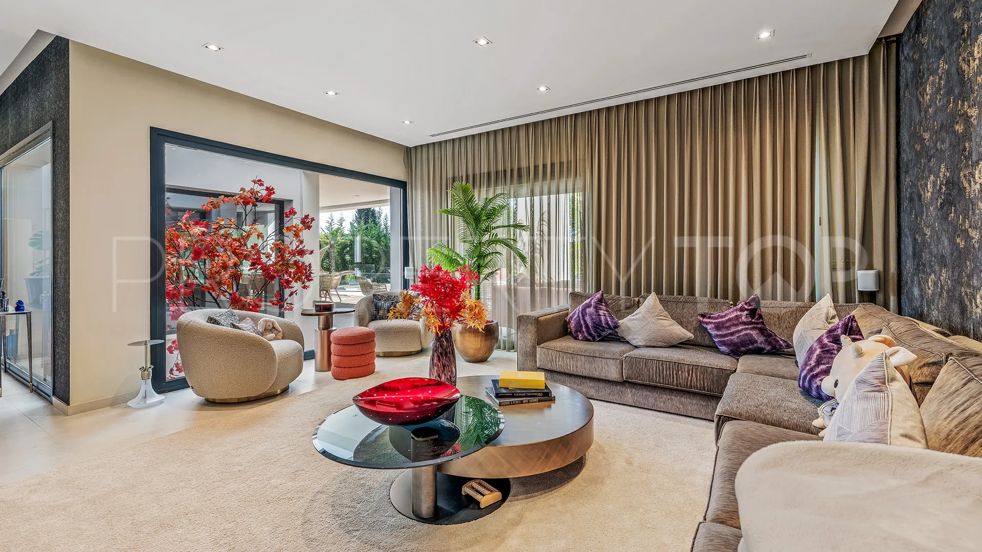 Villa for sale in Las Chapas