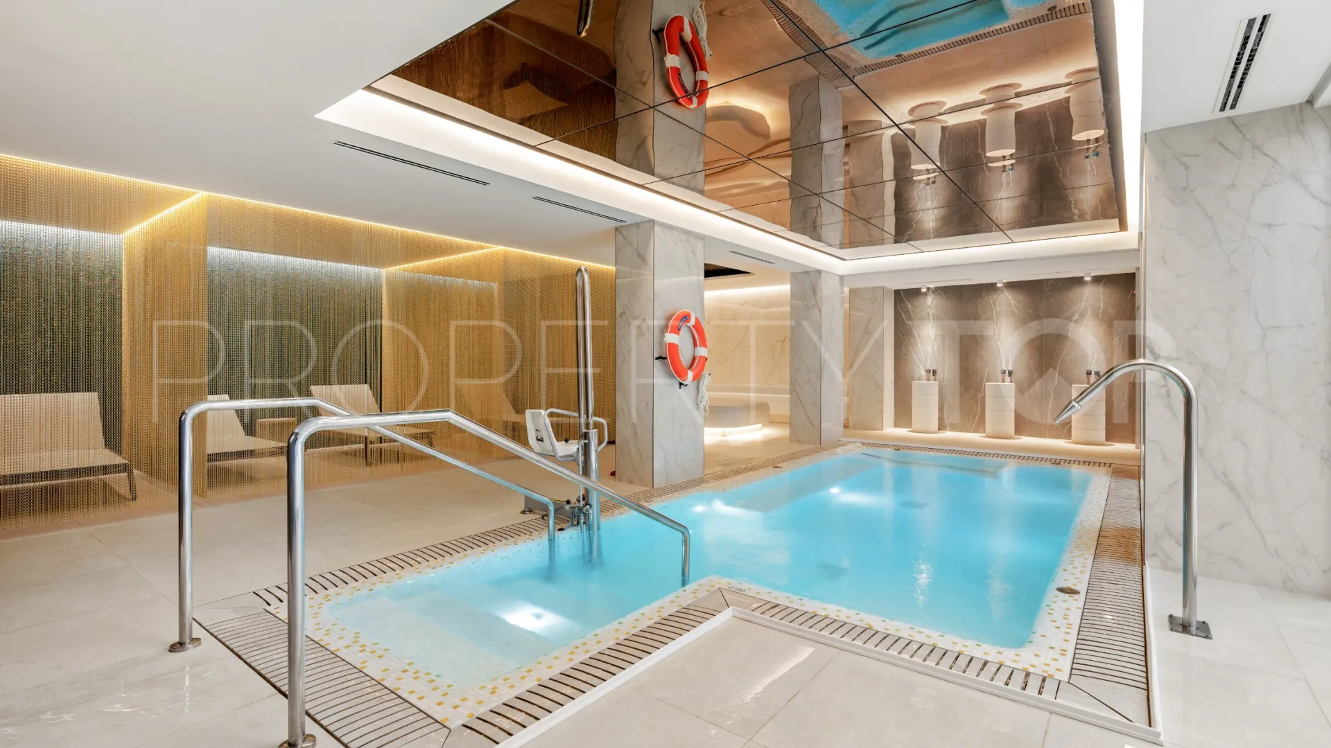 For sale apartment with 2 bedrooms in Malaga