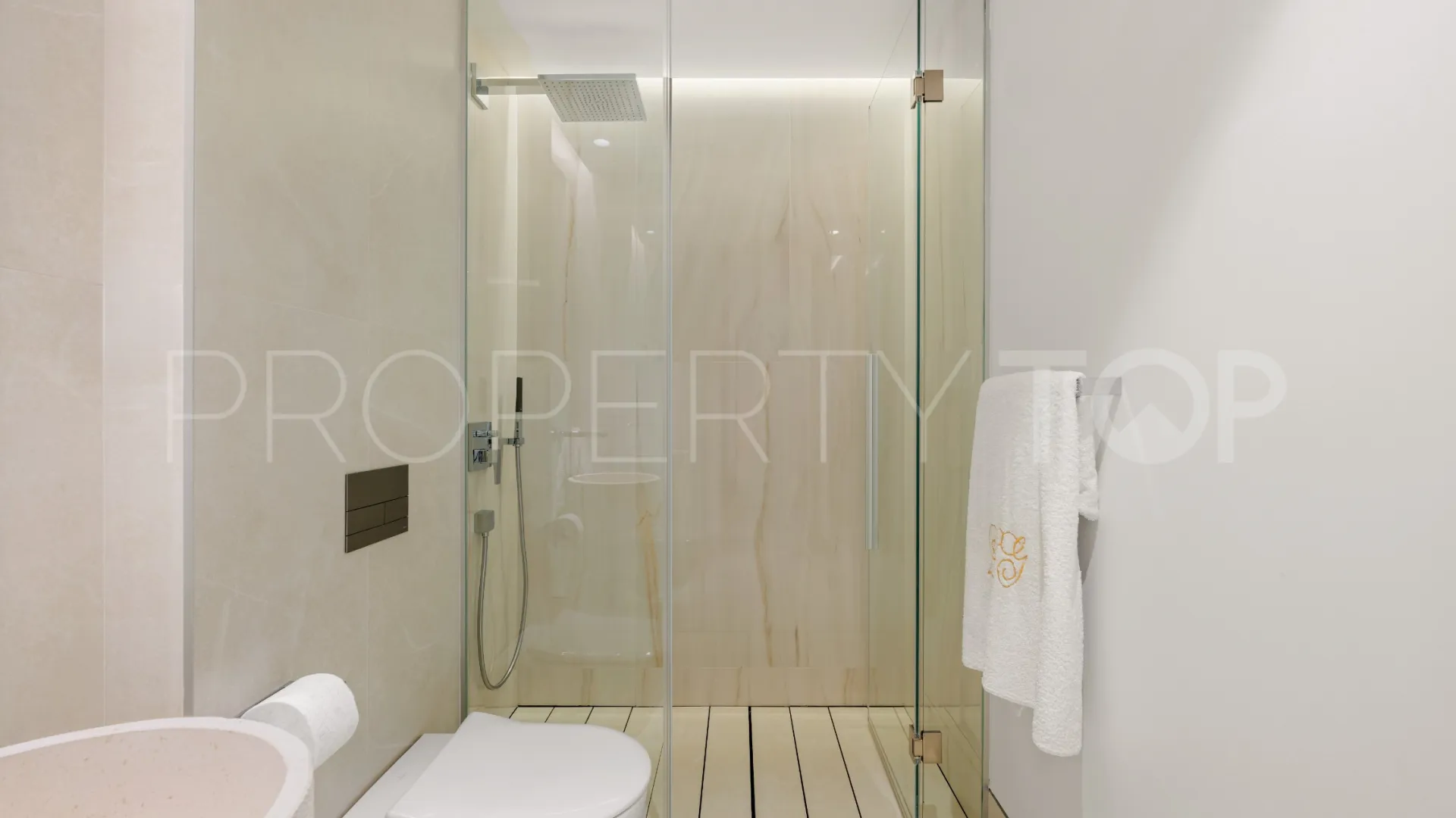 For sale apartment with 2 bedrooms in Malaga