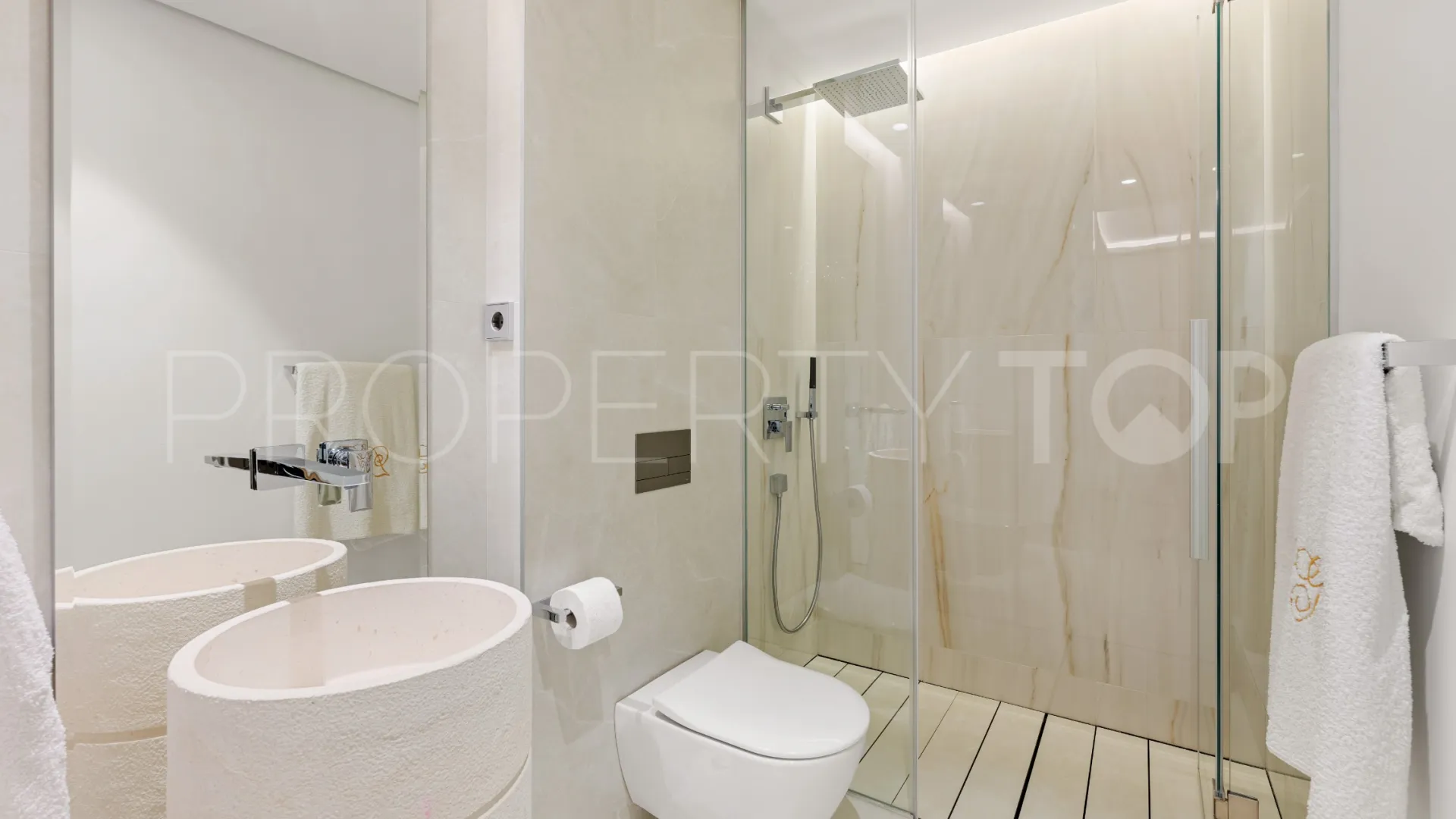 For sale apartment with 2 bedrooms in Malaga