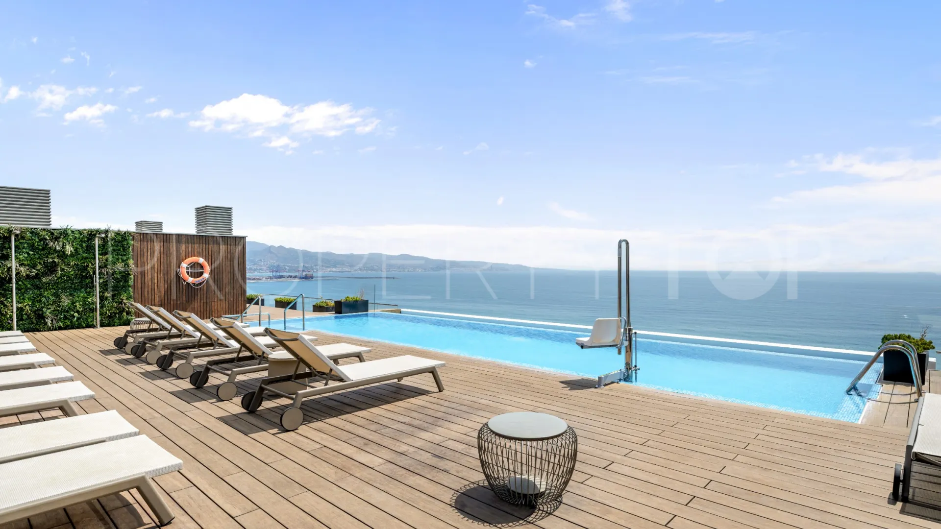 For sale apartment with 2 bedrooms in Malaga
