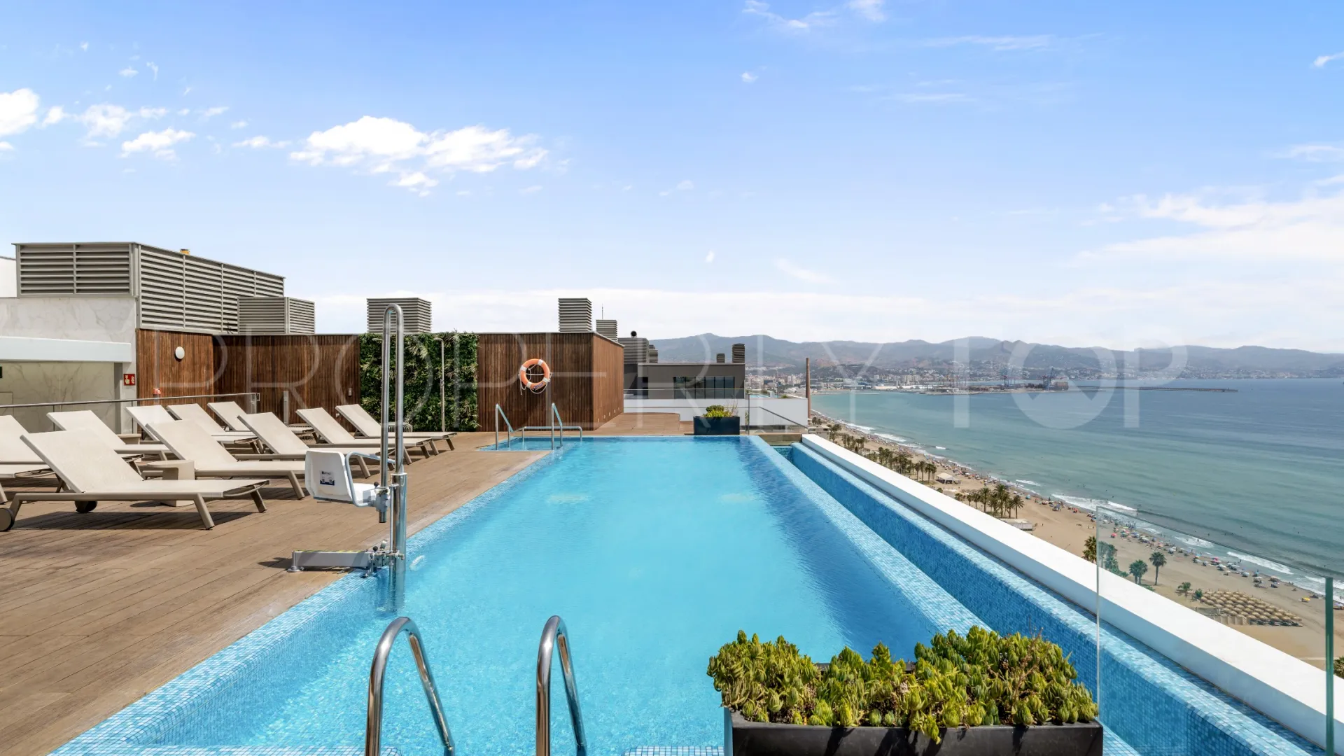 For sale apartment with 2 bedrooms in Malaga