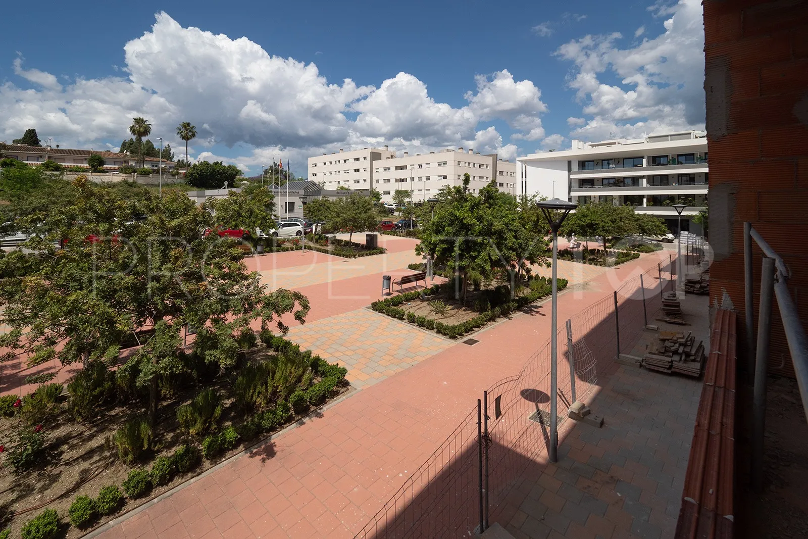 Atico duplex de 2 dormitorios en venta en S. Pedro Centro