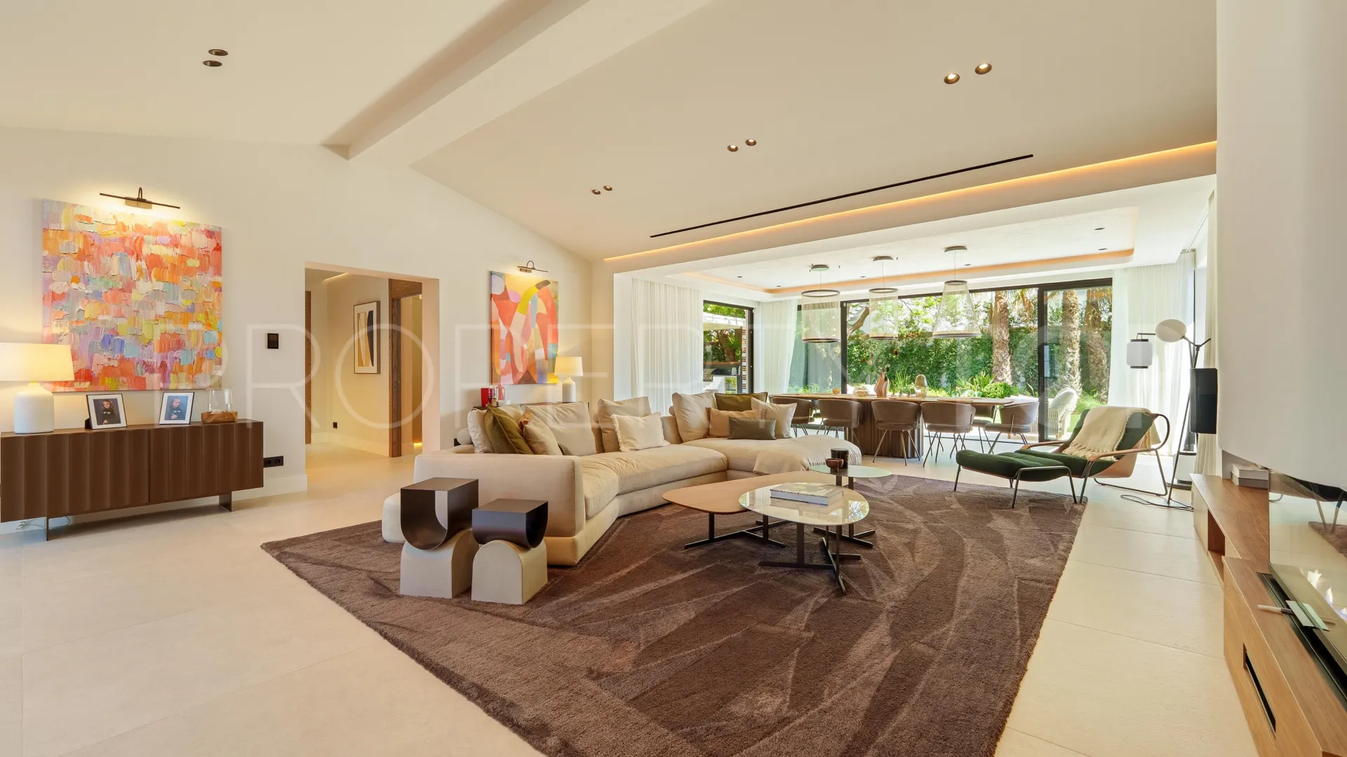 Buy villa with 5 bedrooms in Marbella - Puerto Banus