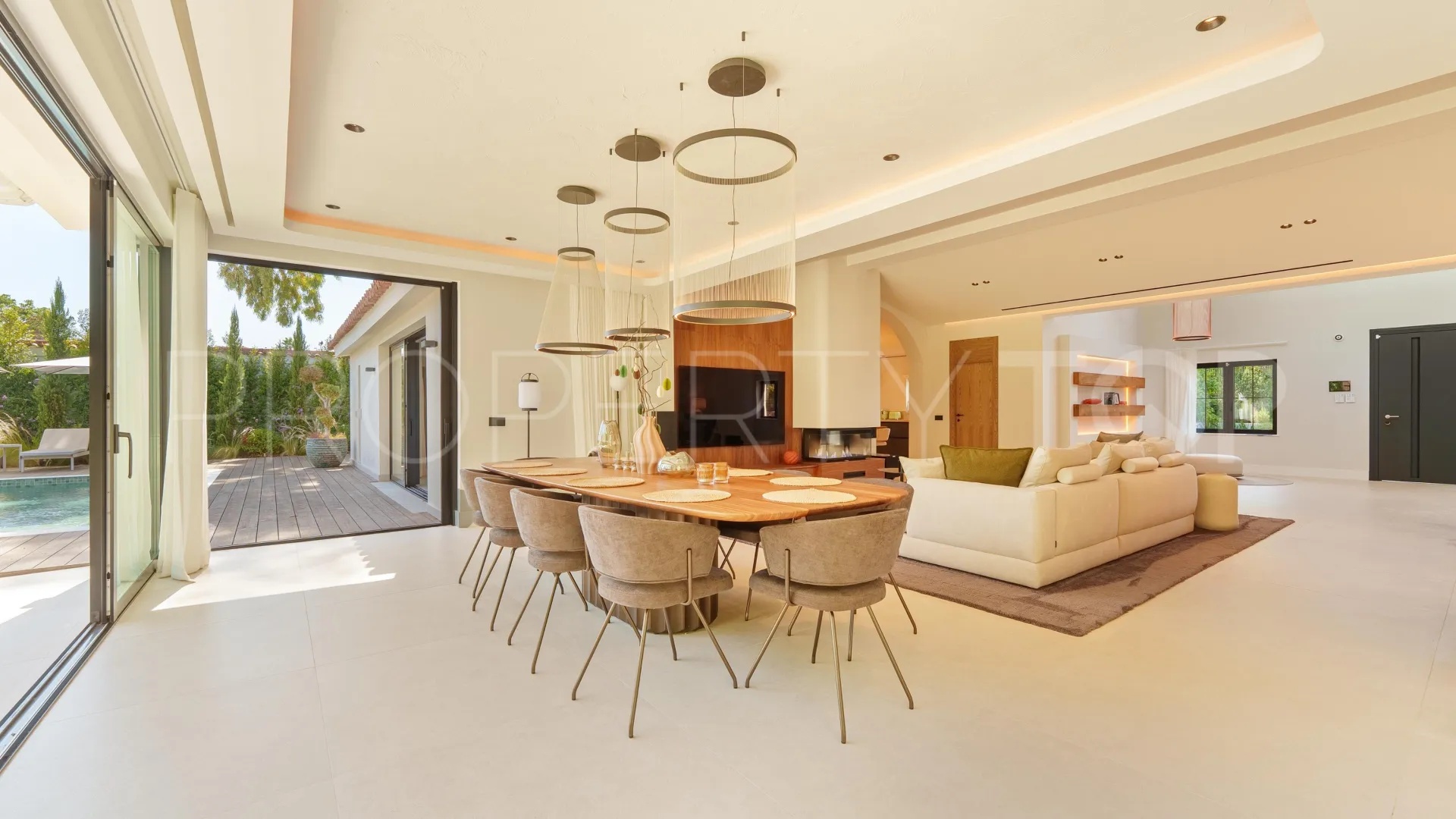 Buy villa with 5 bedrooms in Marbella - Puerto Banus