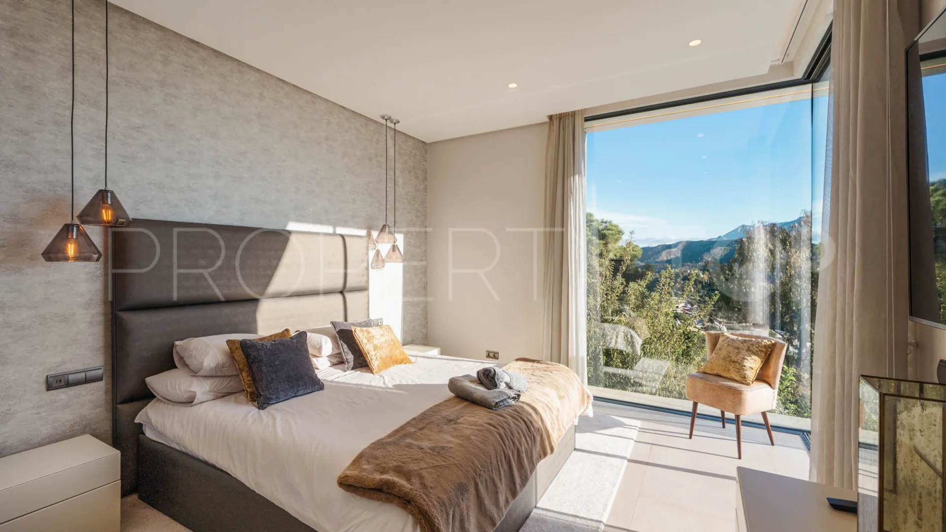 El Madroñal, villa a la venta