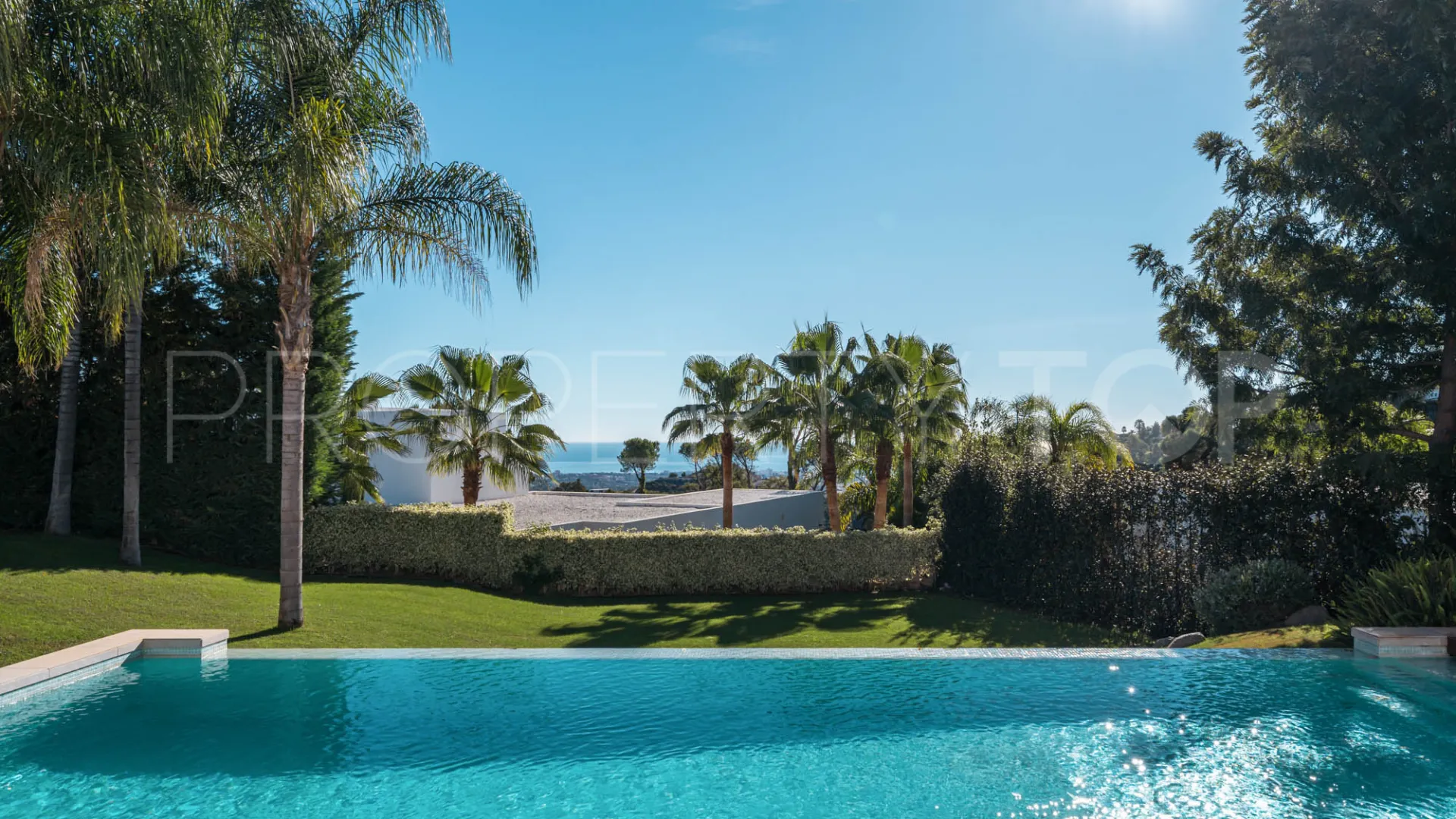 El Madroñal, villa a la venta
