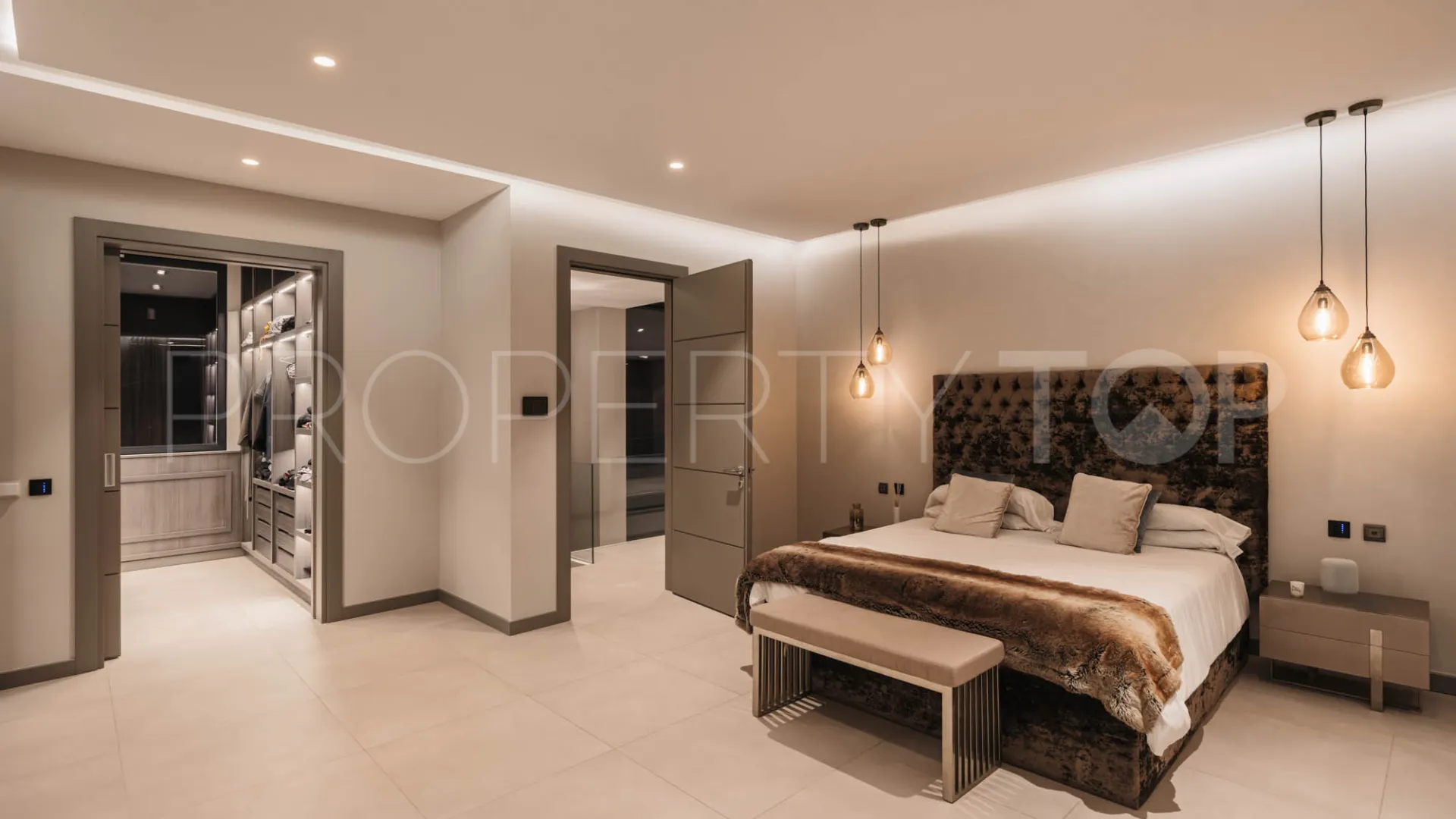 El Madroñal, villa a la venta