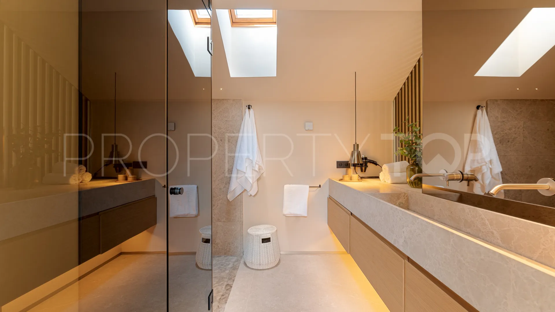 Atico duplex en venta de 3 dormitorios en Lomas del Rey